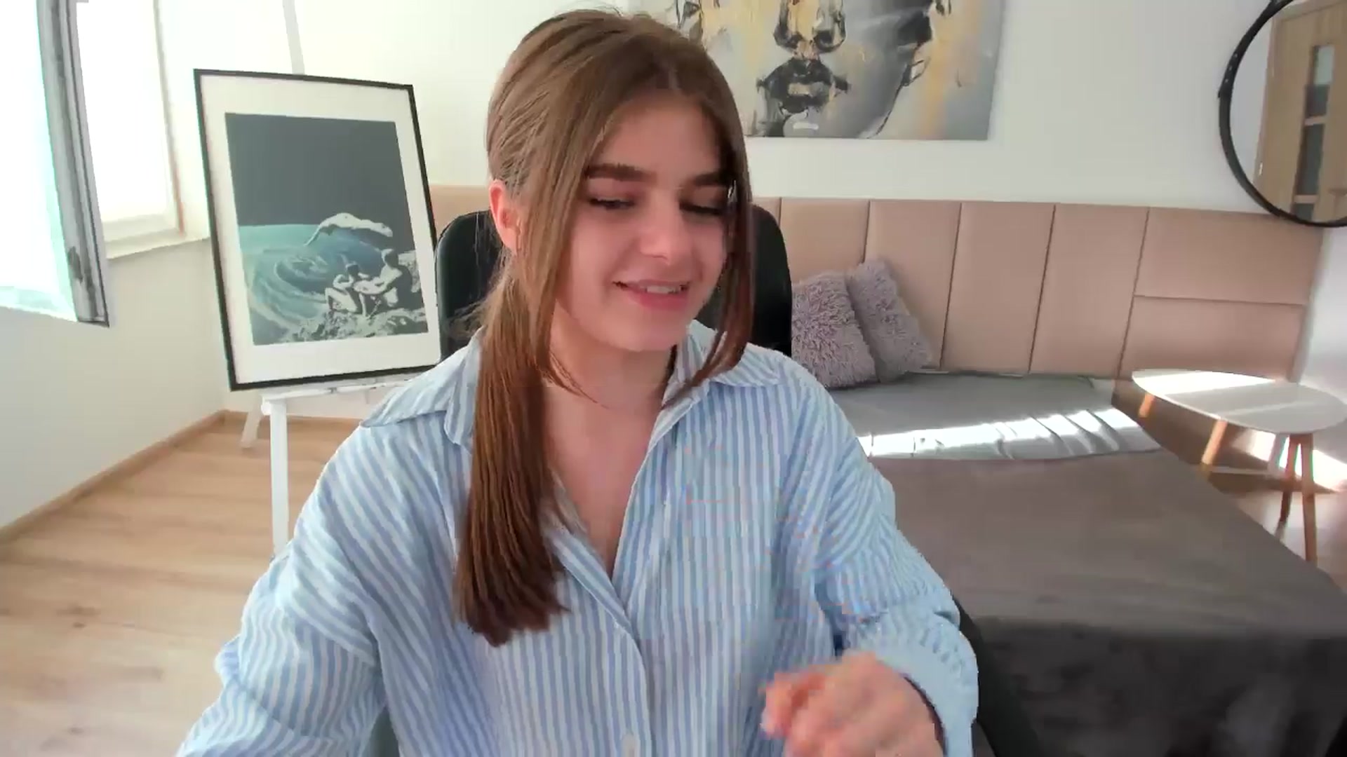 Gallery image thumbnail from Innolasa's myfreecams stream on, 05/06/2024, 16:06 image 16 of 20