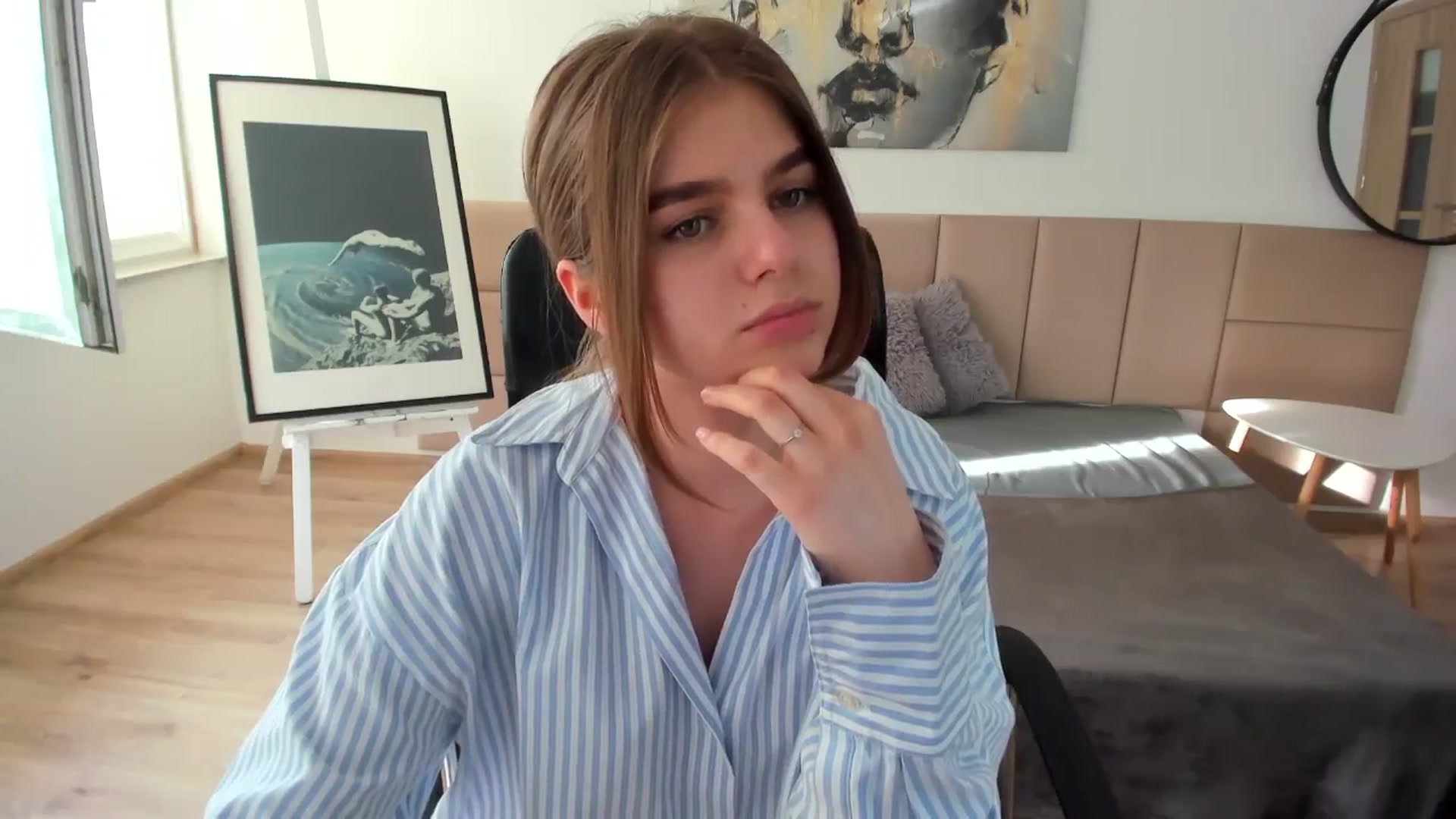 Gallery image thumbnail from Innolasa's myfreecams stream on, 05/06/2024, 16:06 image 4 of 20