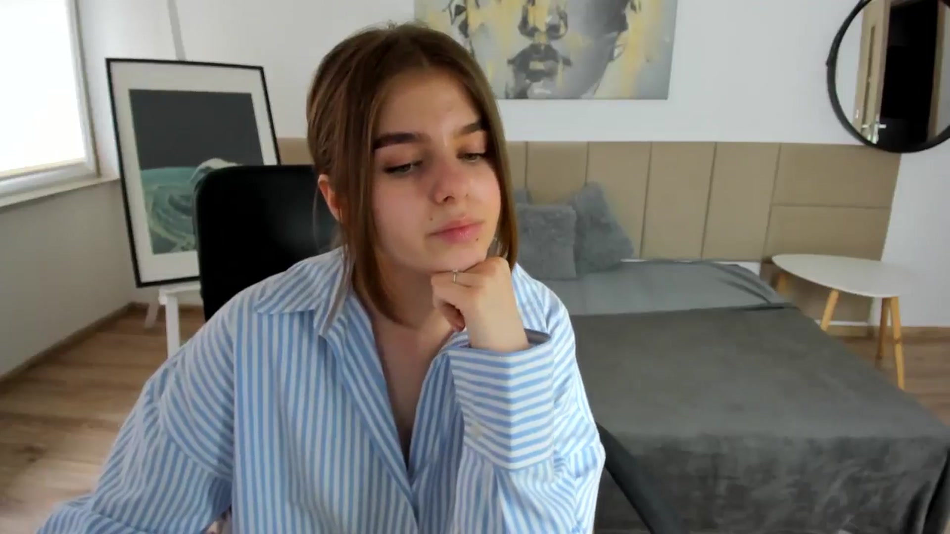 Gallery image thumbnail from Innolasa's myfreecams stream on, 05/06/2024, 17:31 image 10 of 20