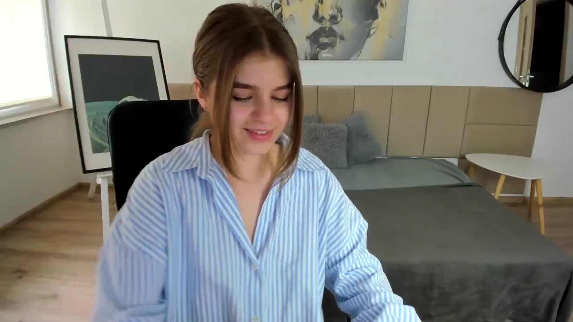 Gallery image thumbnail from Innolasa's myfreecams stream on, 05/06/2024, 17:31 image 2 of 20