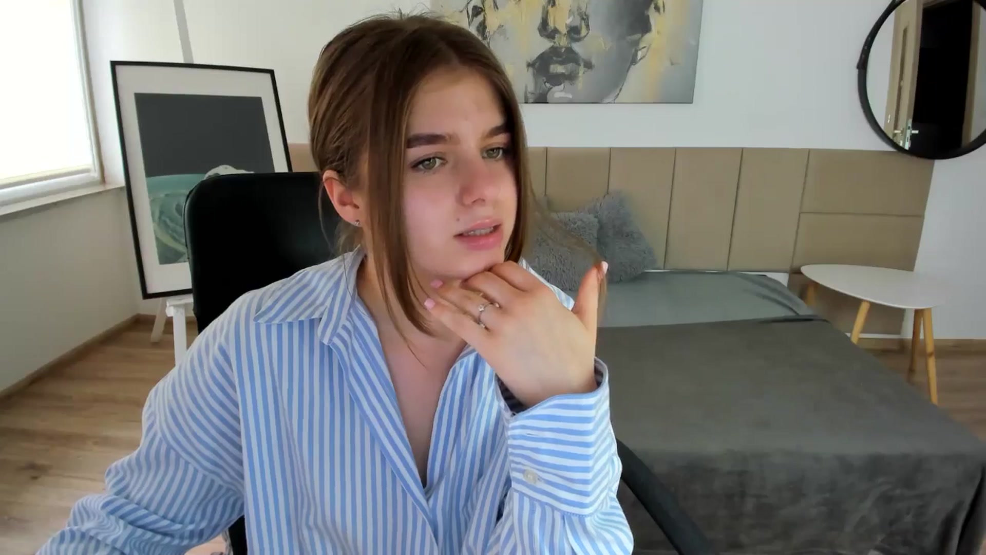 Gallery image thumbnail from Innolasa's myfreecams stream on, 05/06/2024, 17:31 image 3 of 20