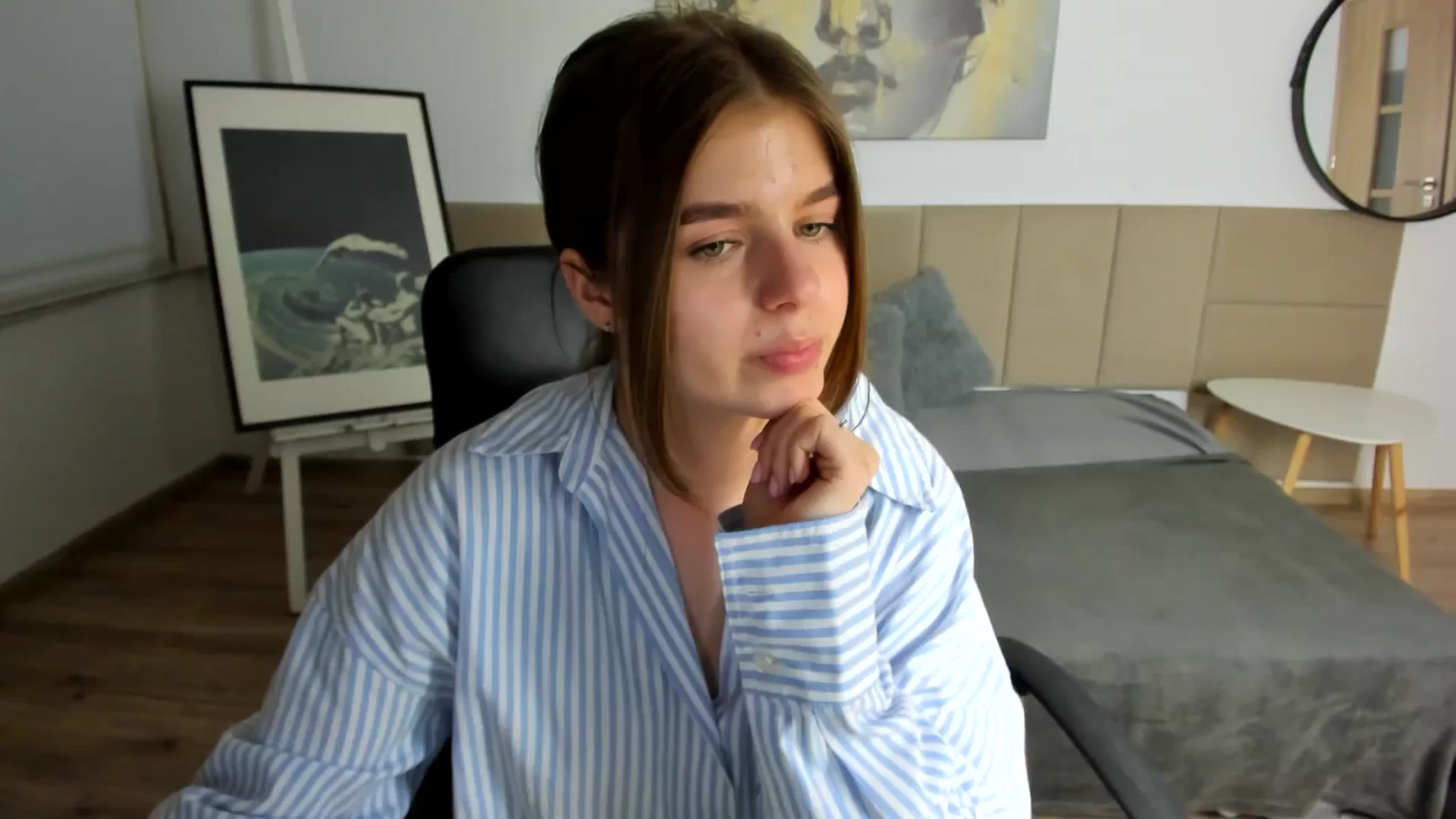 Gallery image thumbnail from Innolasa's myfreecams stream on, 05/06/2024, 18:34 image 1 of 20