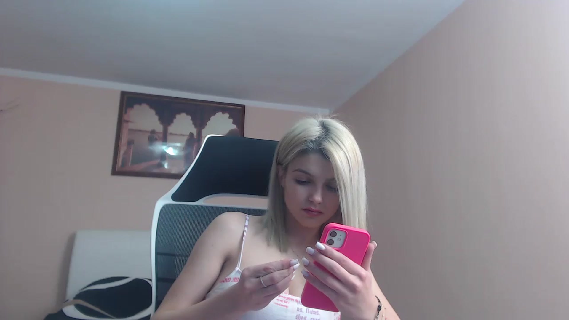 Gallery image thumbnail from Inocentangel1's myfreecams stream on, 11/17/2022, 22:44 image 9 of 20