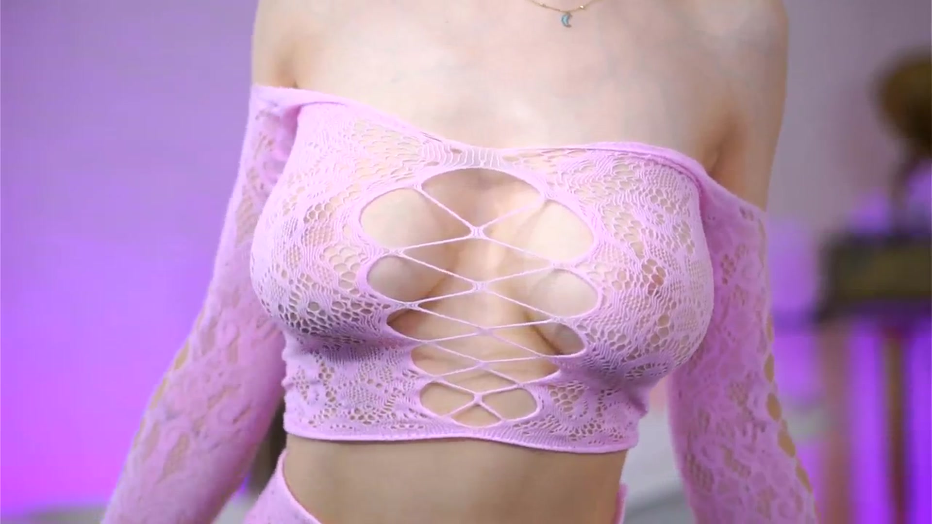 Gallery image thumbnail from Inocentangel1's myfreecams stream on, 05/31/2024, 23:22 image 12 of 20