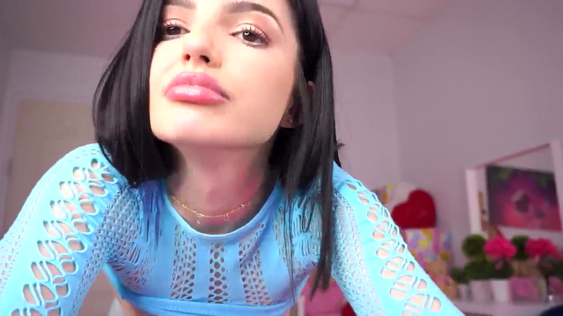 Gallery image thumbnail from Inocentangel1's myfreecams stream on, 11/19/2025, 16:58 image 20 of 20