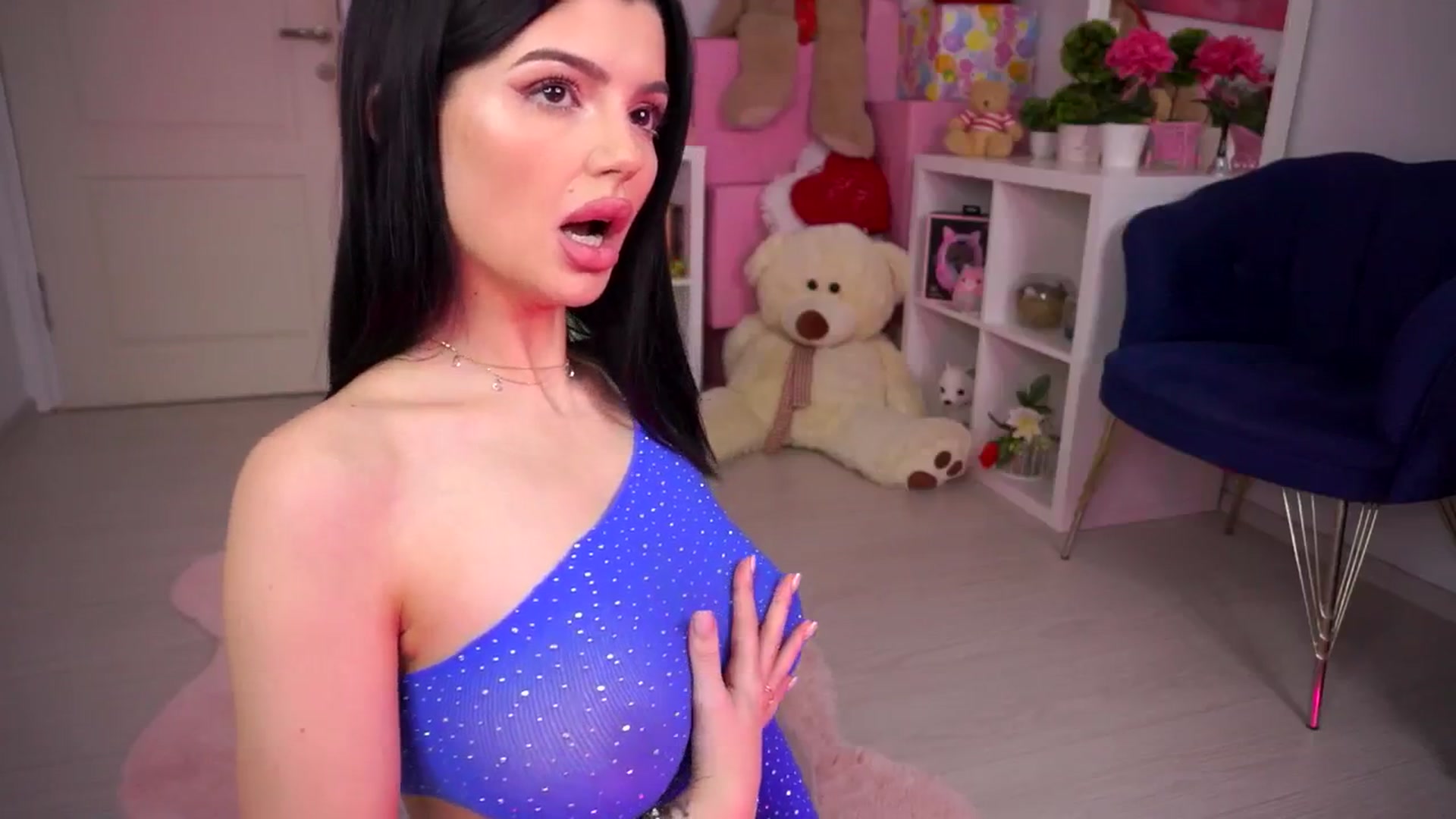 Gallery image thumbnail from Inocentangel1's myfreecams stream on, 11/21/2025, 14:40 image 4 of 20