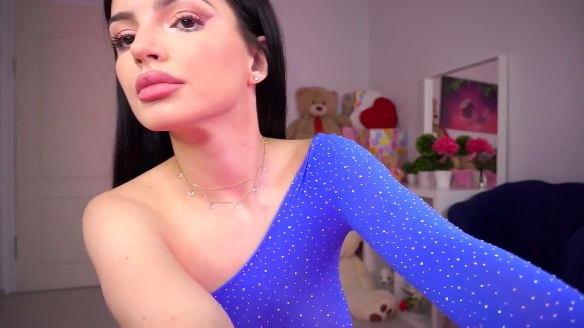Gallery image thumbnail from Inocentangel1's myfreecams stream on, 11/21/2025, 14:40 image 3 of 20