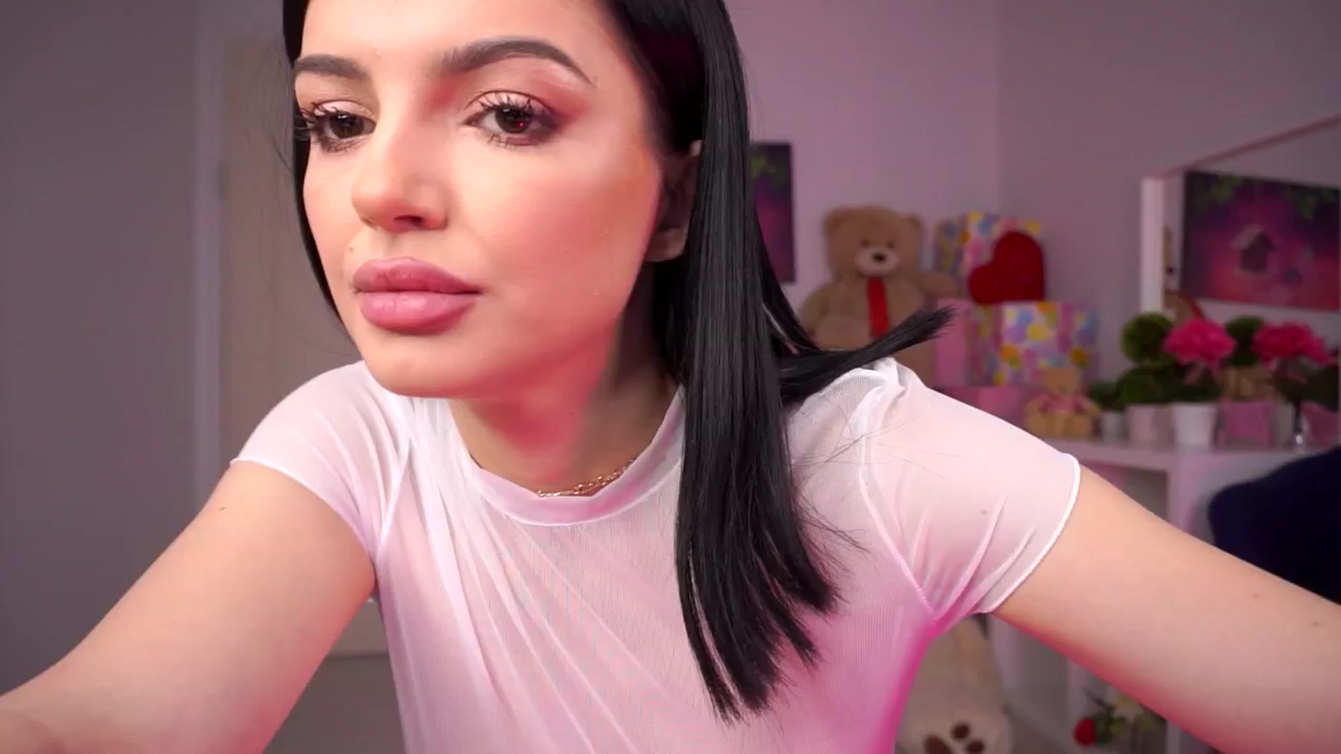 Gallery image thumbnail from Inocentangel1's myfreecams stream on, 11/24/2025, 11:37 image 18 of 20