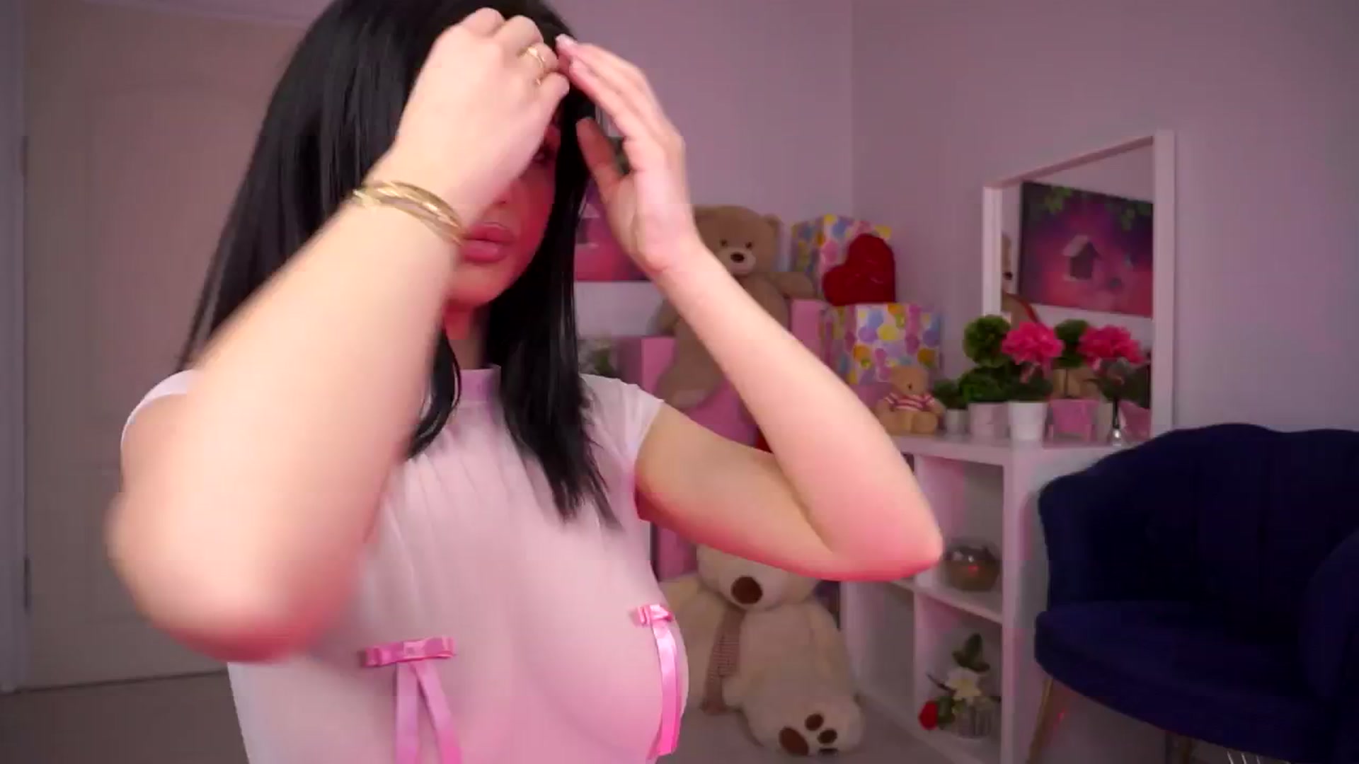 Gallery image thumbnail from Inocentangel1's myfreecams stream on, 11/24/2025, 11:37 image 1 of 20