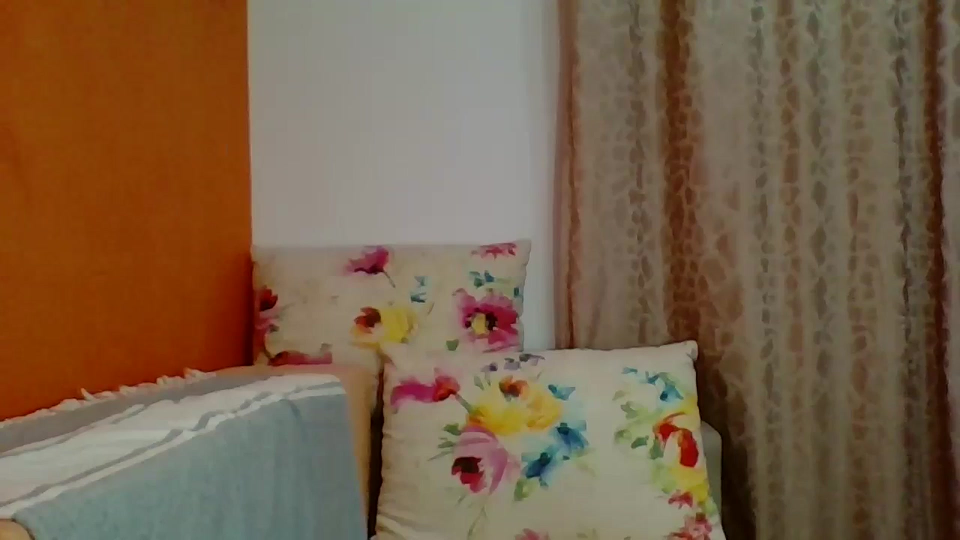 Gallery image thumbnail from InocenteWet's myfreecams stream on, 08/11/2024, 18:25 image 19 of 20