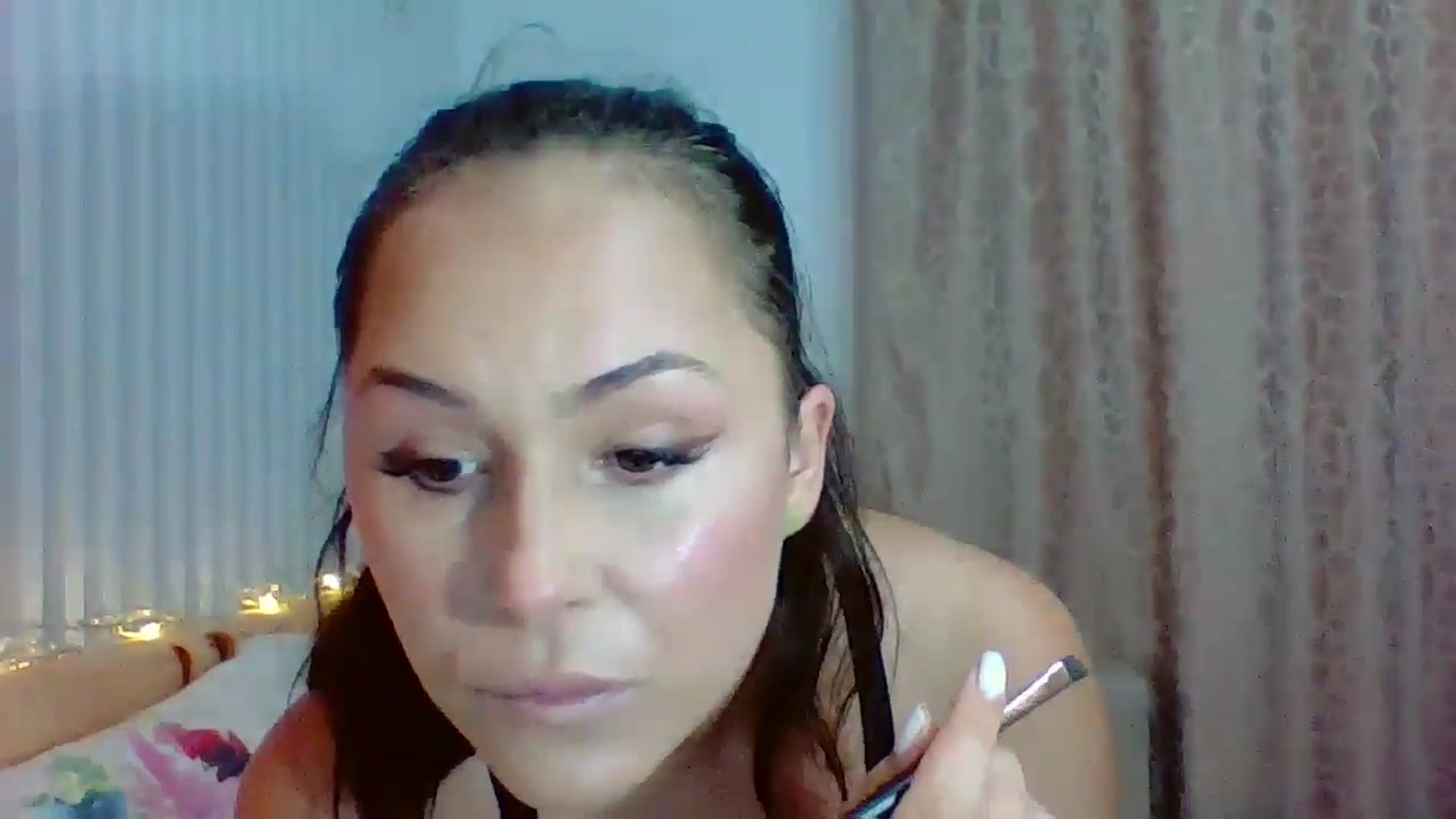 Gallery image thumbnail from InocenteWet's myfreecams stream on, 08/14/2024, 08:01 image 12 of 20