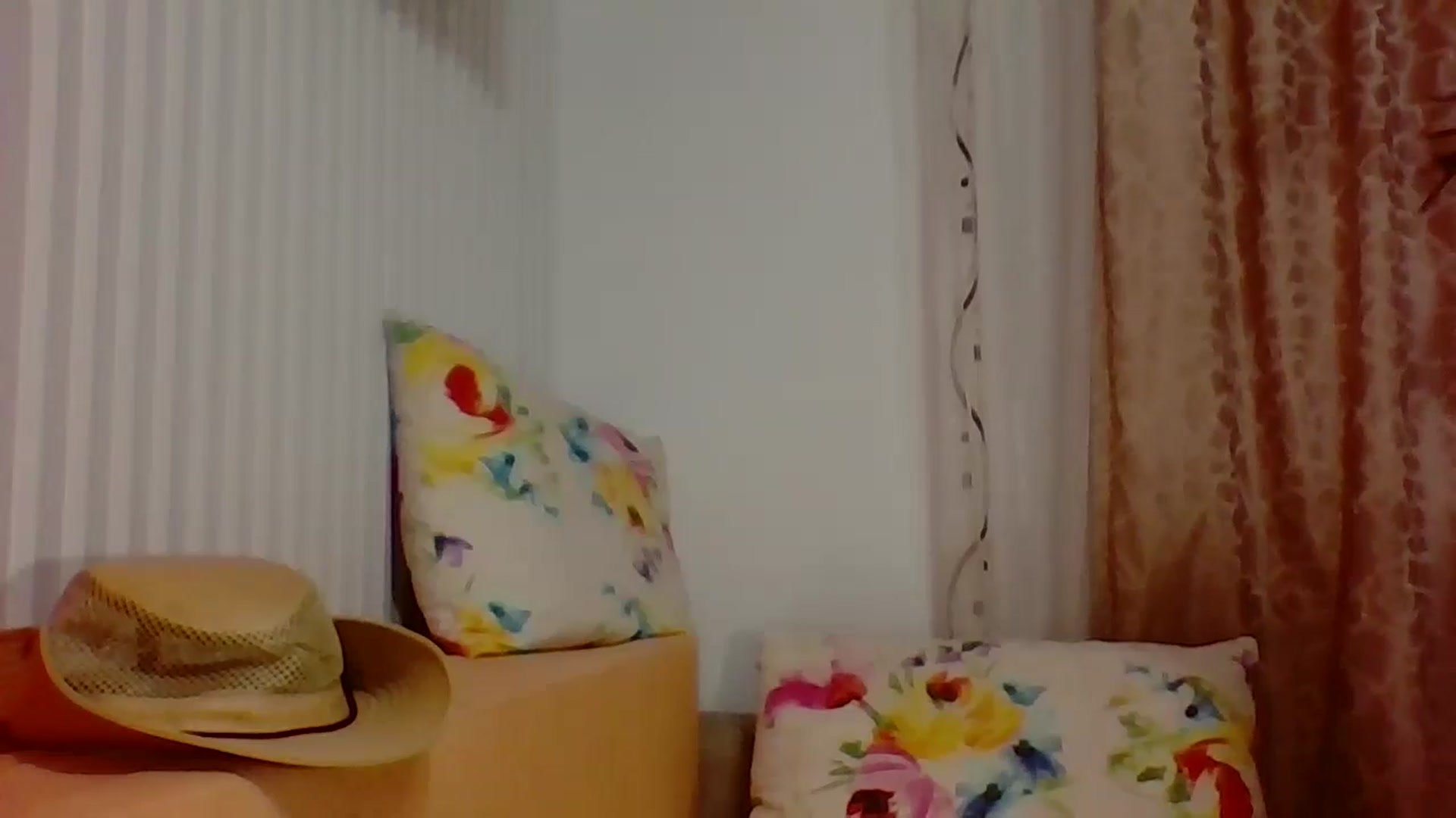 Gallery image thumbnail from InocenteWet's myfreecams stream on, 10/31/2024, 17:49 image 8 of 20
