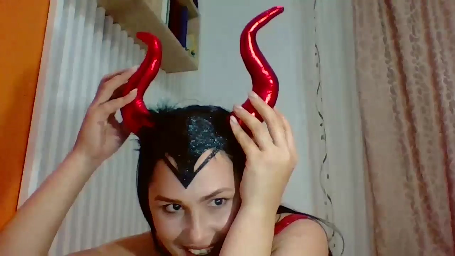 Gallery image thumbnail from InocenteWet's myfreecams stream on, 10/31/2024, 18:42 image 11 of 20