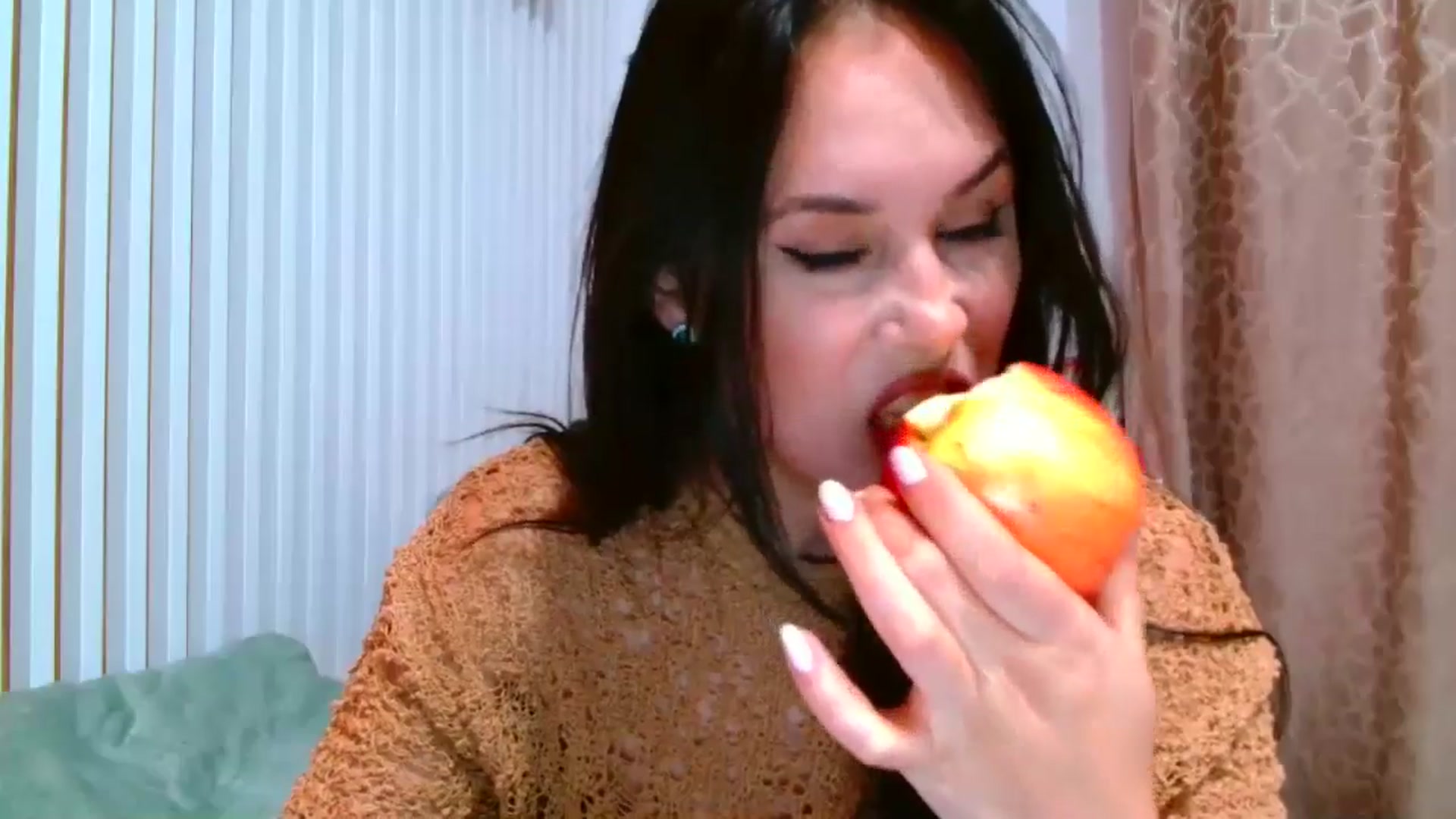 Gallery image thumbnail from InocenteWet's myfreecams stream on, 11/21/2024, 15:42 image 2 of 20