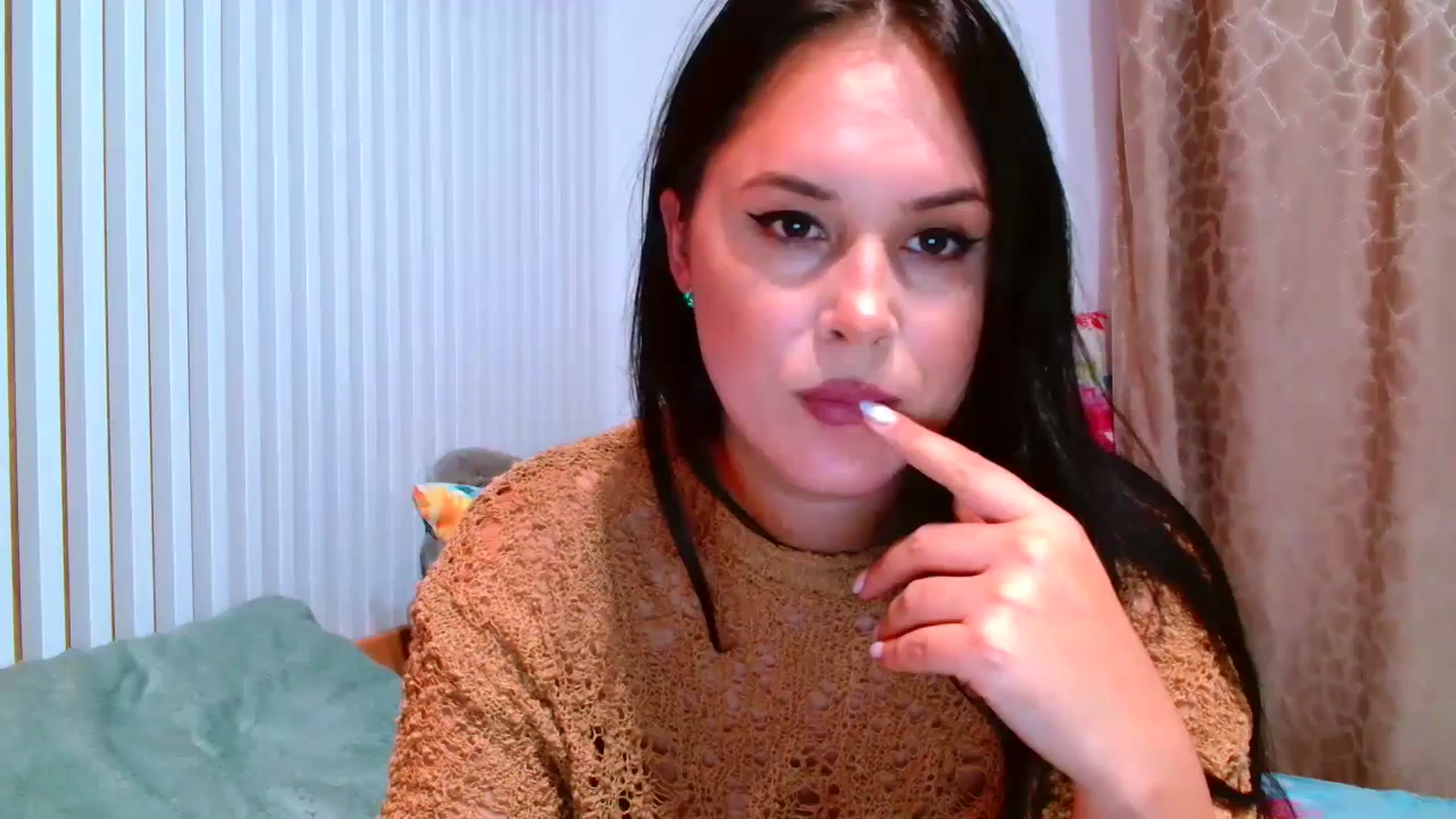 Gallery image thumbnail from InocenteWet's myfreecams stream on, 11/21/2024, 16:14 image 10 of 20