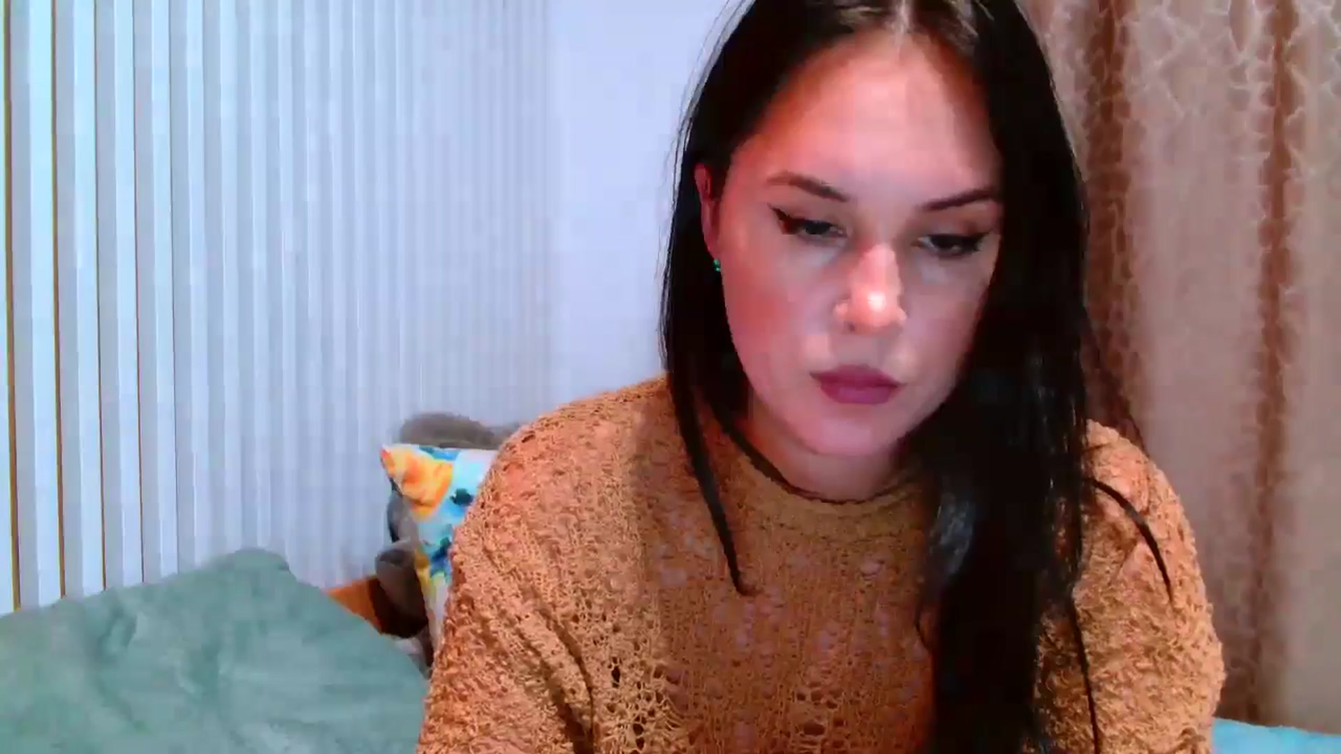 Gallery image thumbnail from InocenteWet's myfreecams stream on, 11/21/2024, 16:14 image 11 of 20