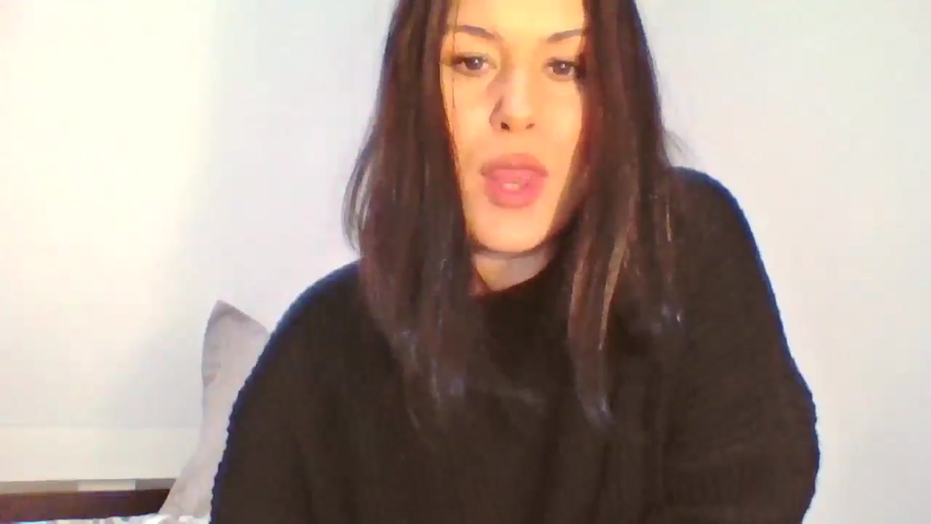 Gallery image thumbnail from InocenteWet's myfreecams stream on, 10/15/2025, 07:54 image 12 of 20