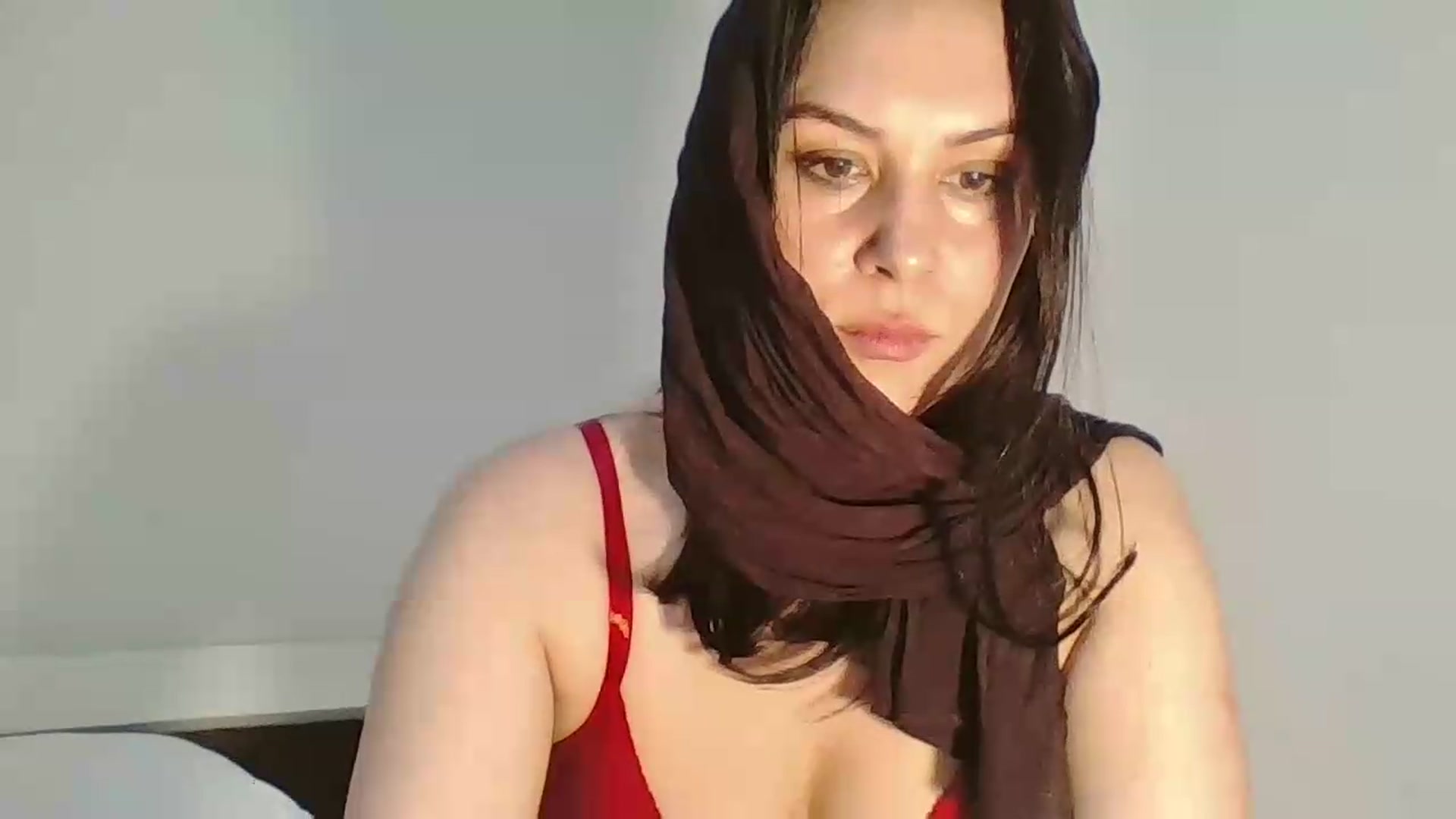 Gallery image thumbnail from InocenteWet's myfreecams stream on, 05/19/2026, 06:31 image 9 of 20