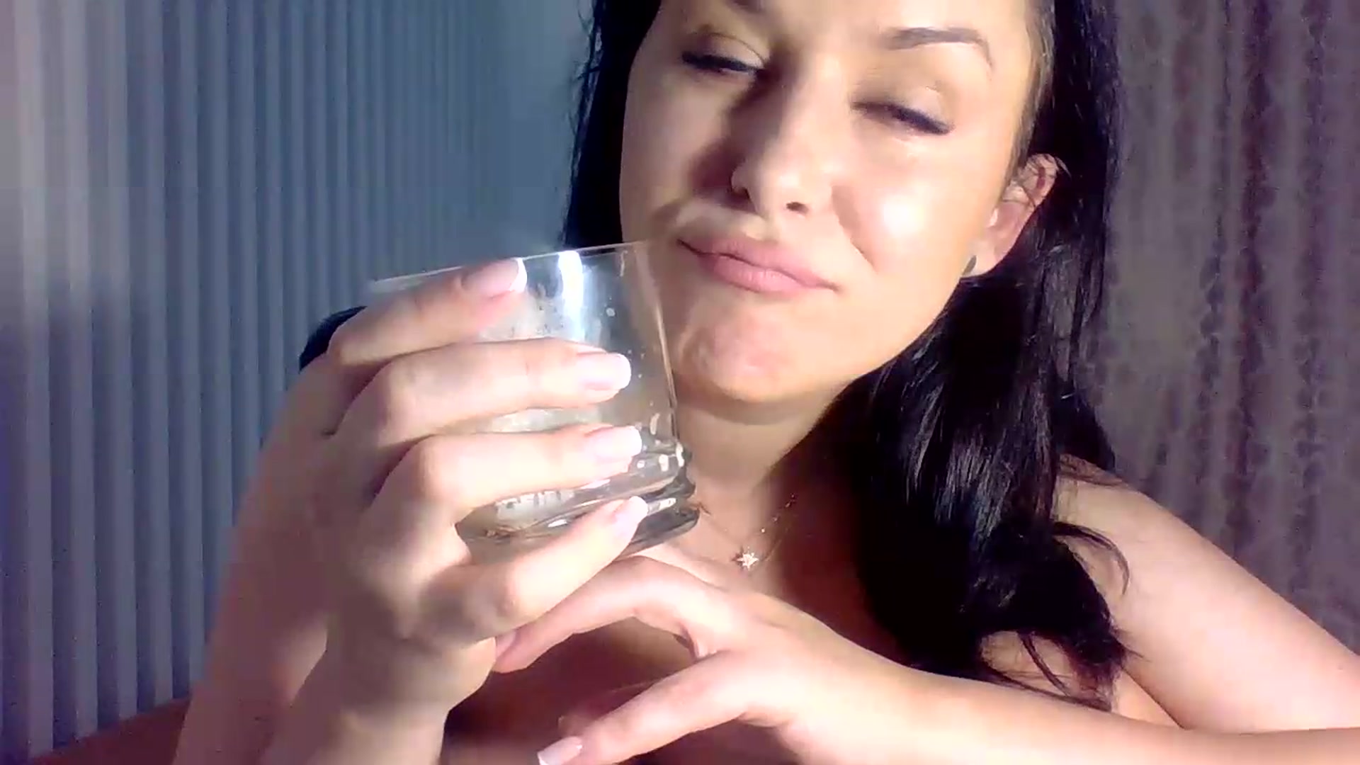 Gallery image thumbnail from InocenteWet's myfreecams stream on, 08/04/2026, 05:55 image 14 of 20