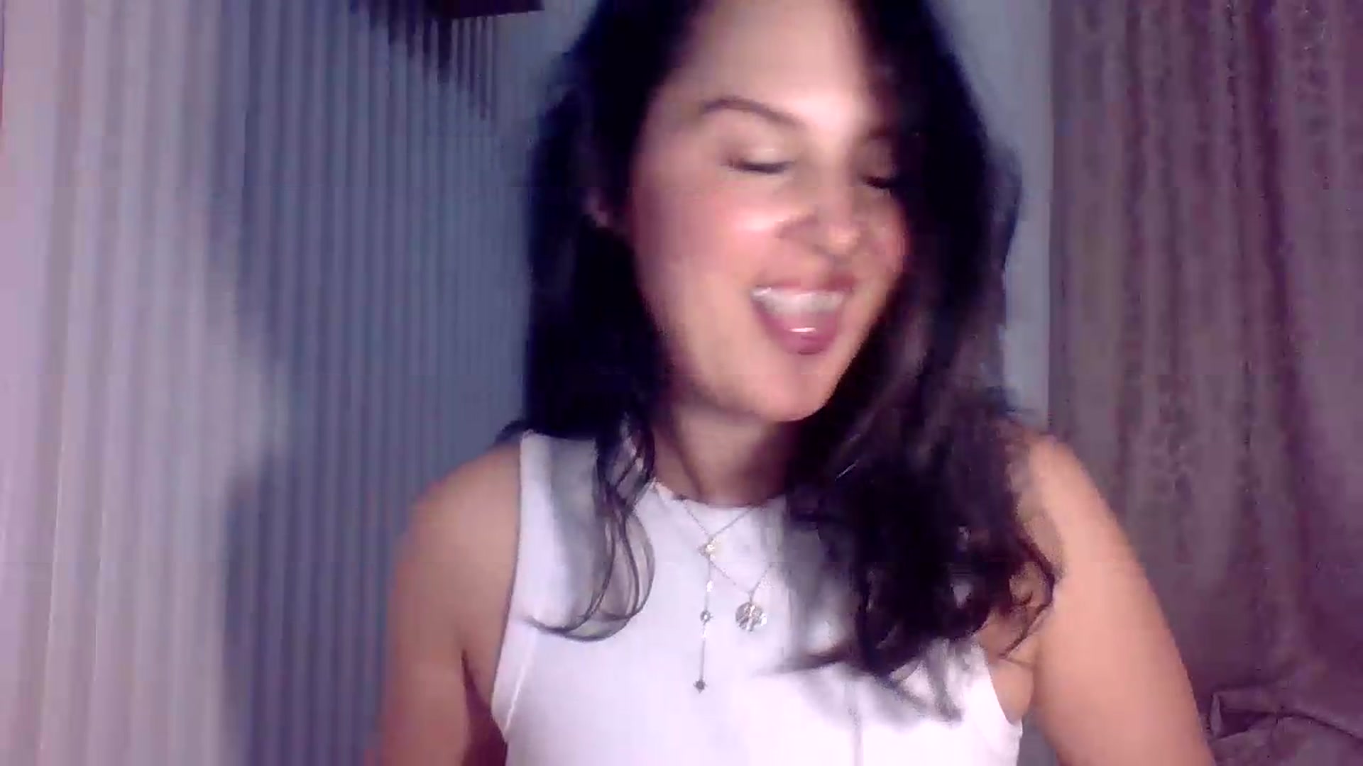 Gallery image thumbnail from InocenteWet's myfreecams stream on, 08/11/2026, 05:43 image 18 of 20