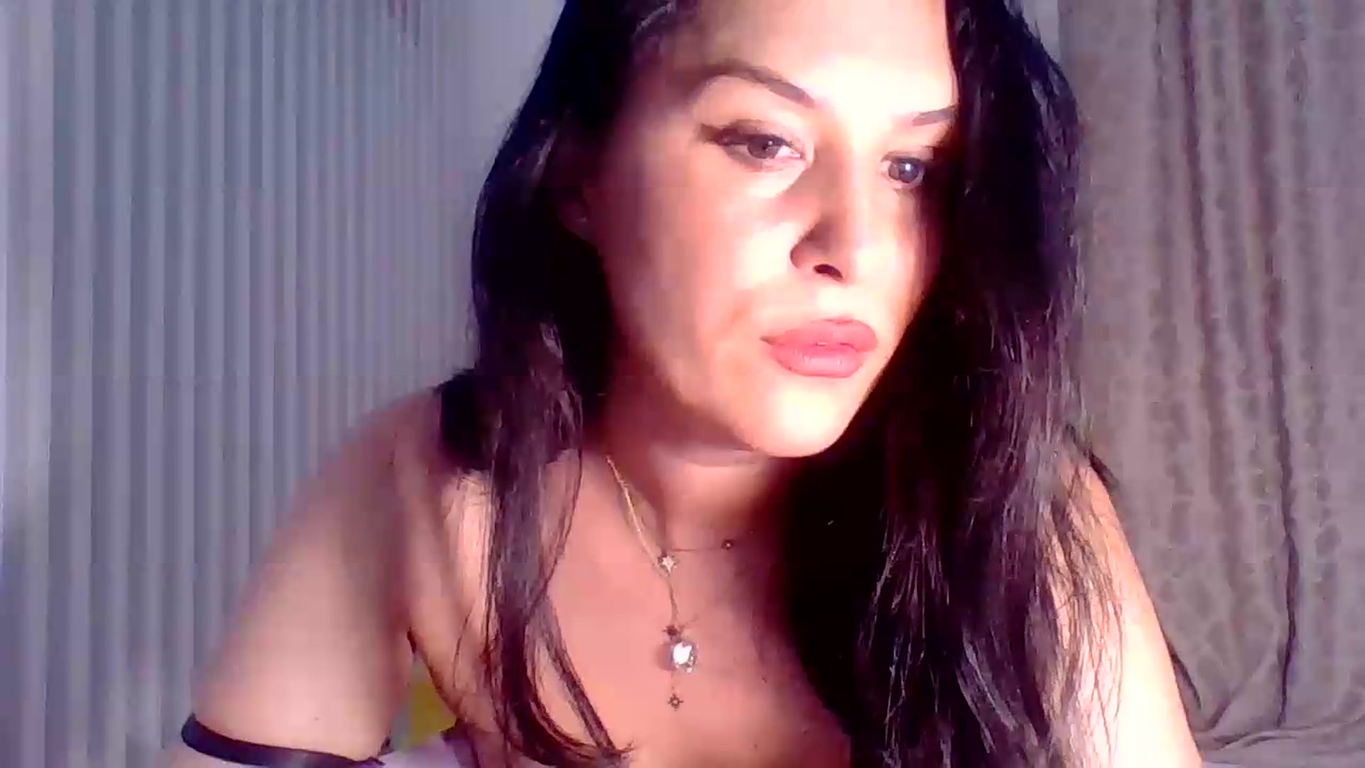 Gallery image thumbnail from InocenteWet's myfreecams stream on, 08/15/2026, 06:15 image 11 of 20