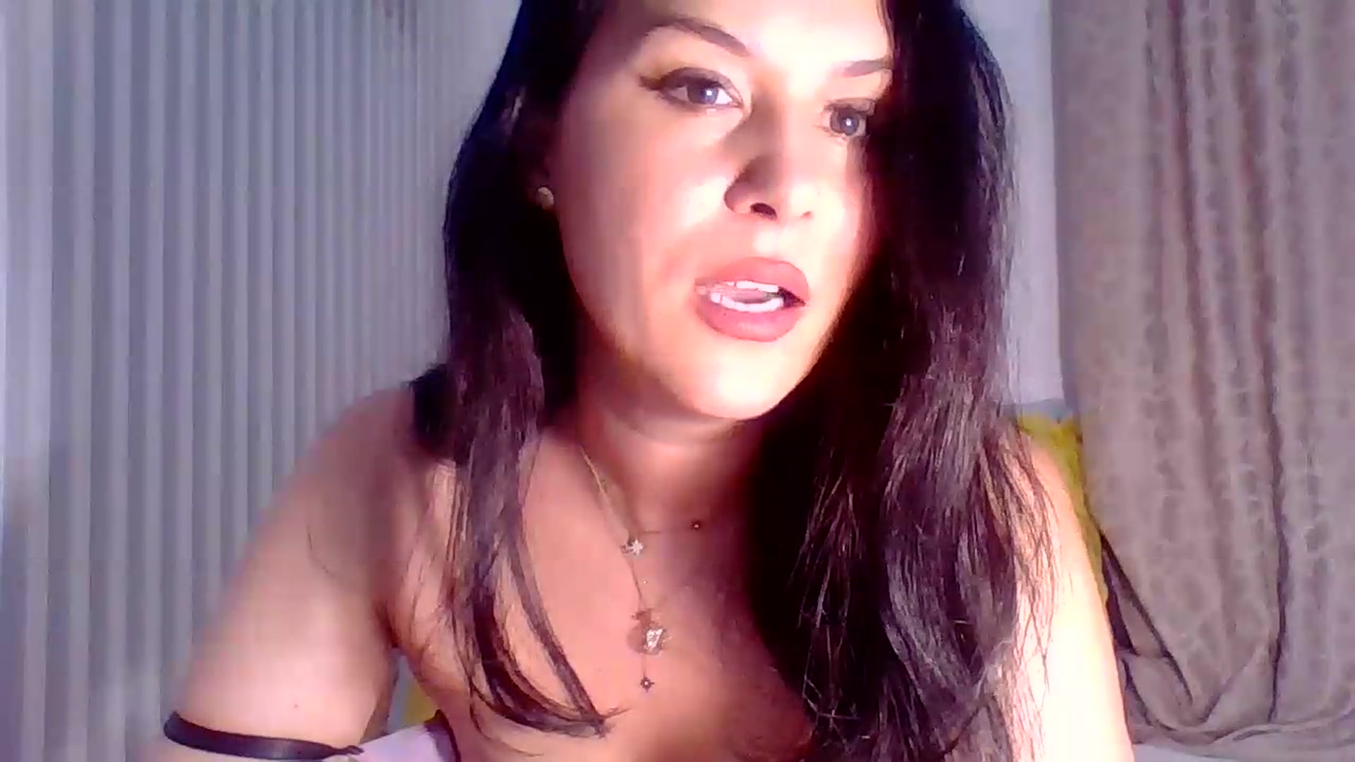 Gallery image thumbnail from InocenteWet's myfreecams stream on, 08/15/2026, 06:15 image 12 of 20