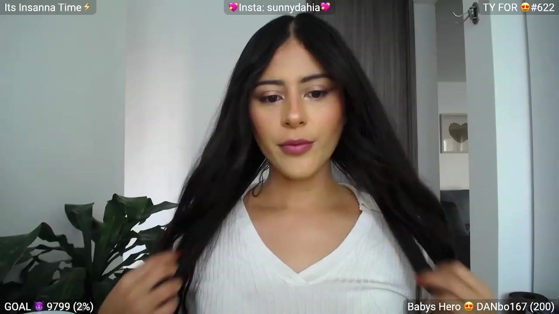Gallery image thumbnail from Insanna's myfreecams stream on, 12/07/2022, 13:02 image 6 of 20