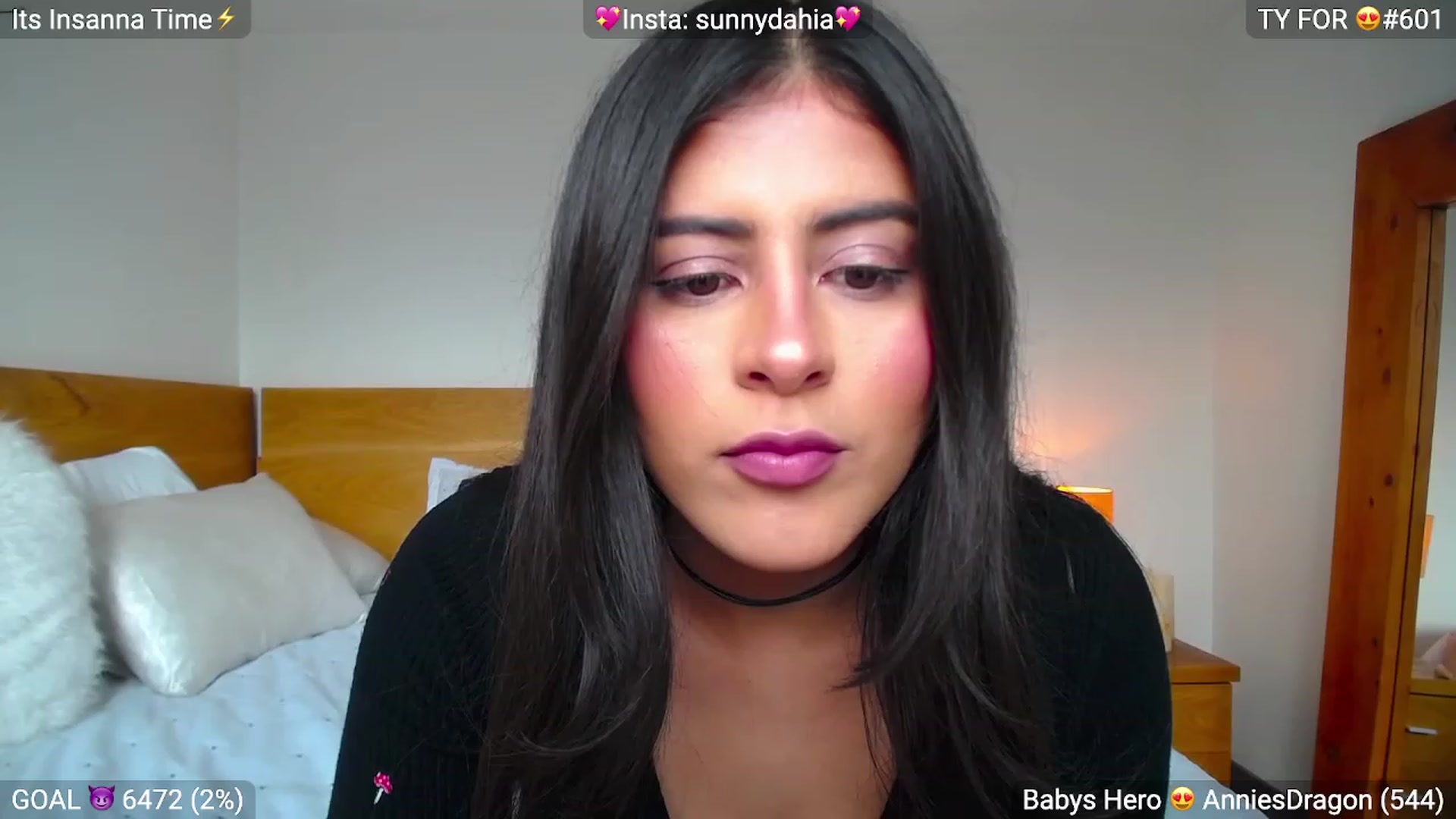 Gallery image thumbnail from Insanna's myfreecams stream on, 12/10/2022, 22:23 image 10 of 20