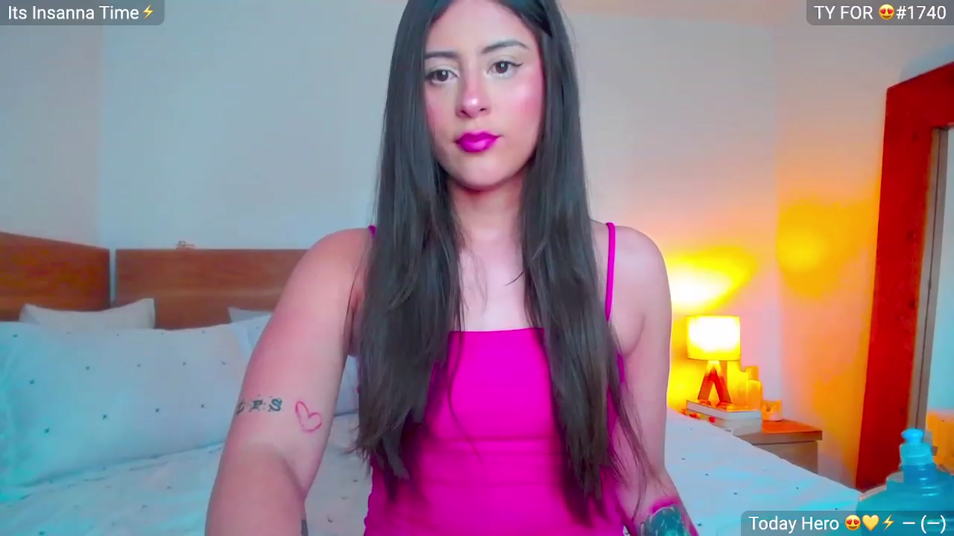 Gallery image thumbnail from Insanna's myfreecams stream on, 01/31/2023, 24:09 image 3 of 20
