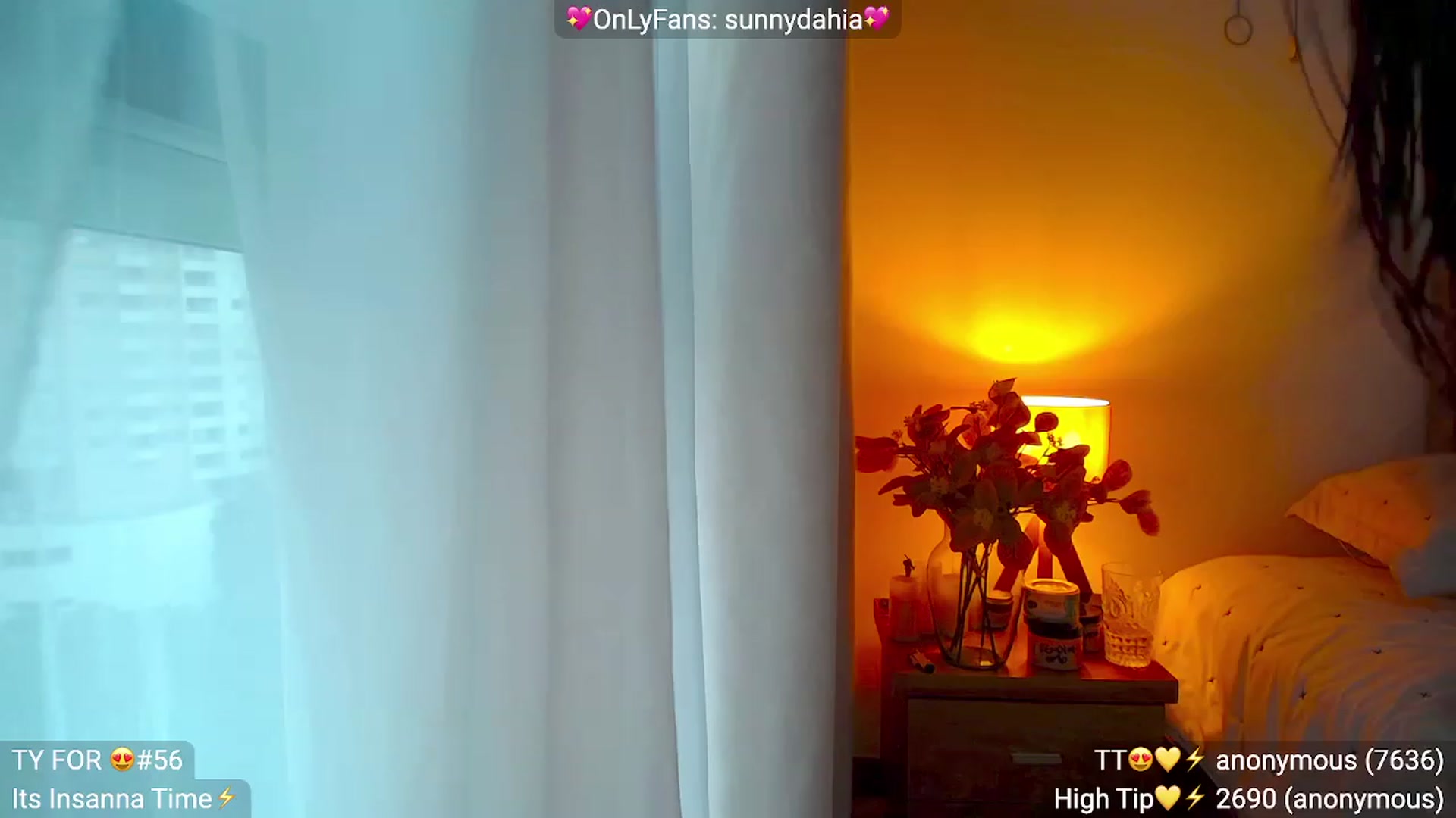 Gallery image thumbnail from Insanna's myfreecams stream on, 02/01/2023, 23:45 image 15 of 20