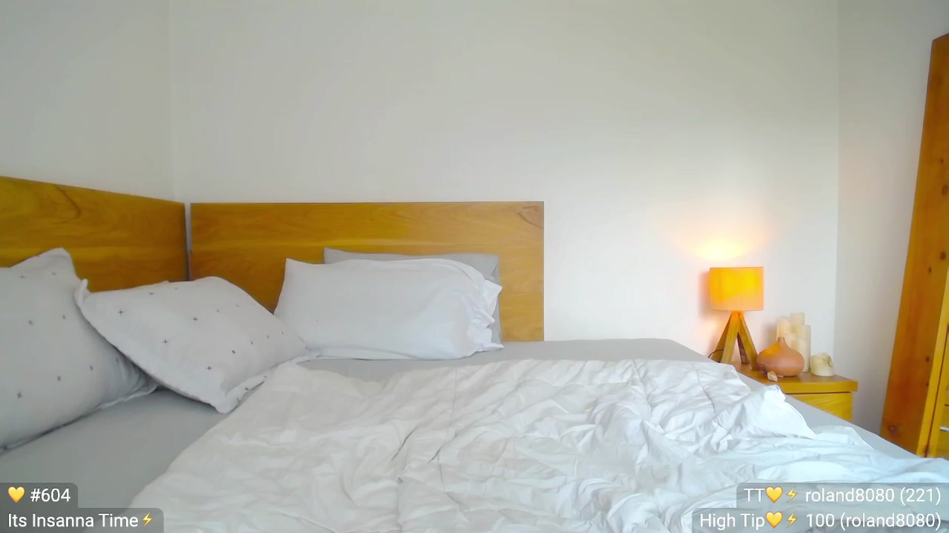 Gallery image thumbnail from Insanna's myfreecams stream on, 02/07/2023, 19:44 image 14 of 20