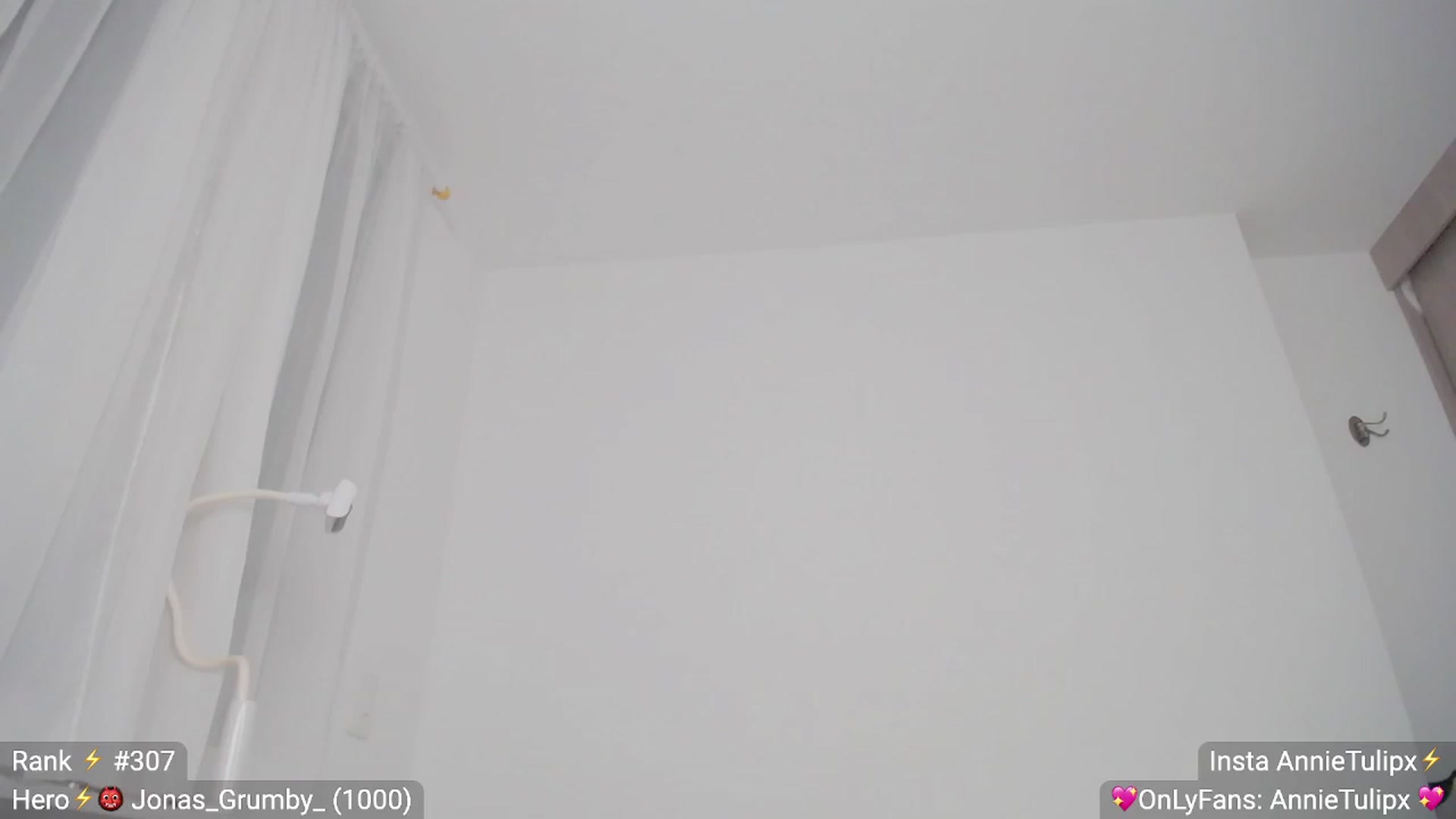 Gallery image thumbnail from Insanna's myfreecams stream on, 06/10/2023, 02:12 image 15 of 20