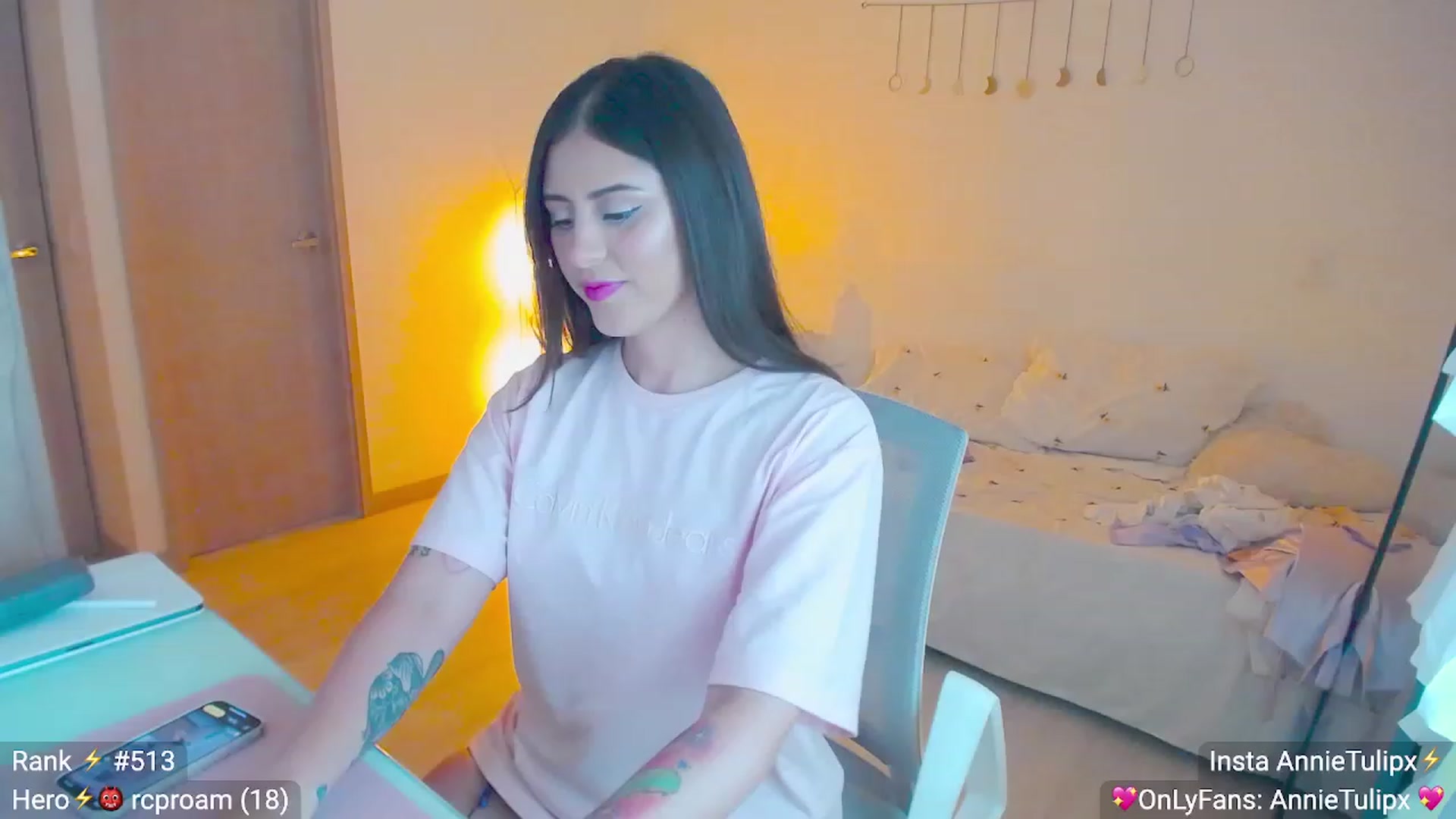Gallery image thumbnail from Insanna's myfreecams stream on, 06/16/2023, 23:17 image 10 of 20