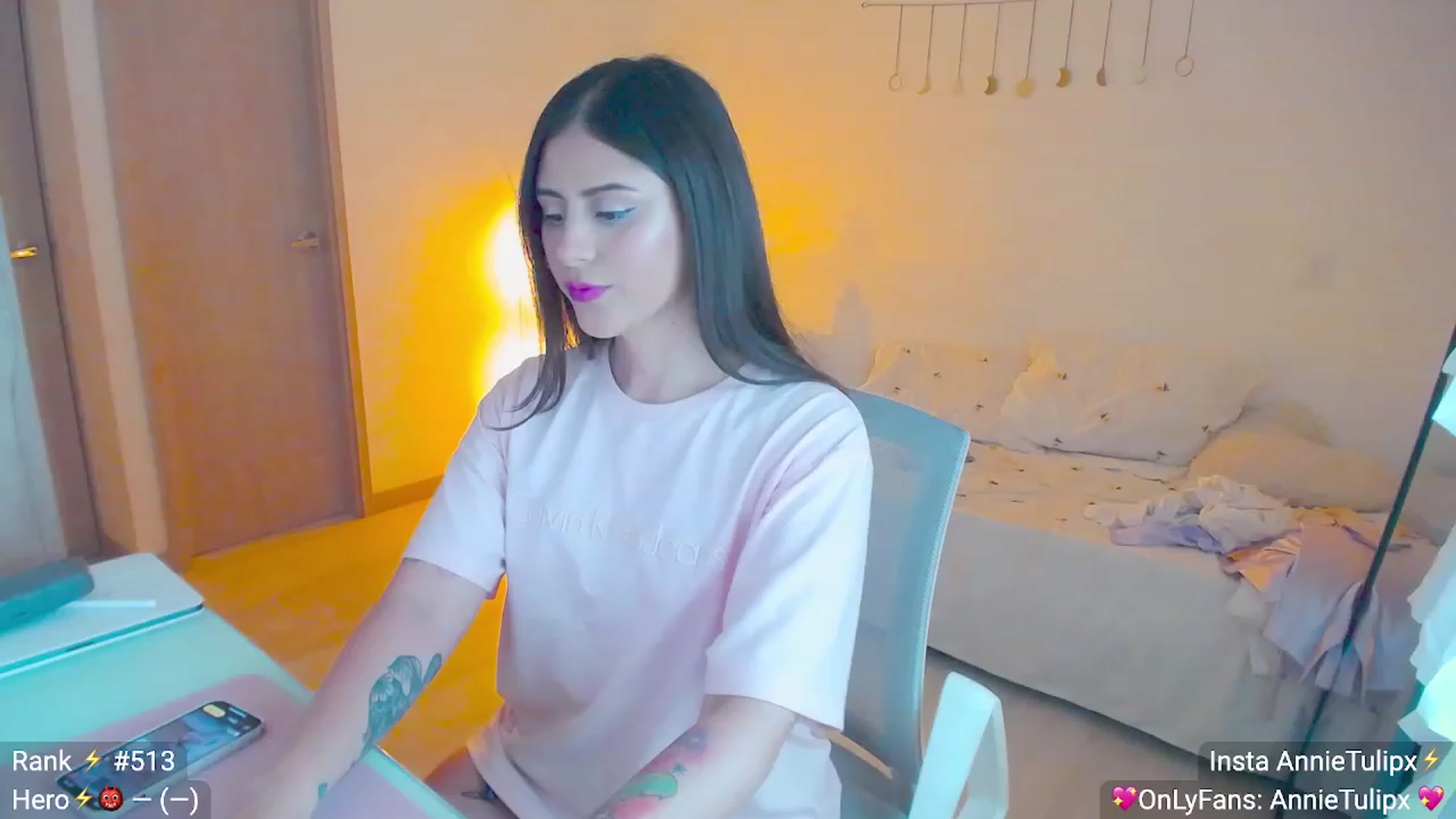 Gallery image thumbnail from Insanna's myfreecams stream on, 06/16/2023, 23:17 image 8 of 20
