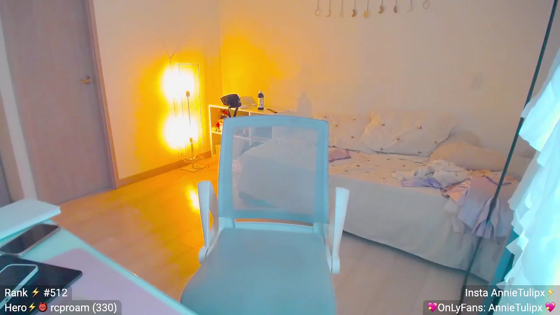 Gallery image thumbnail from Insanna's myfreecams stream on, 06/17/2023, 01:24 image 14 of 20