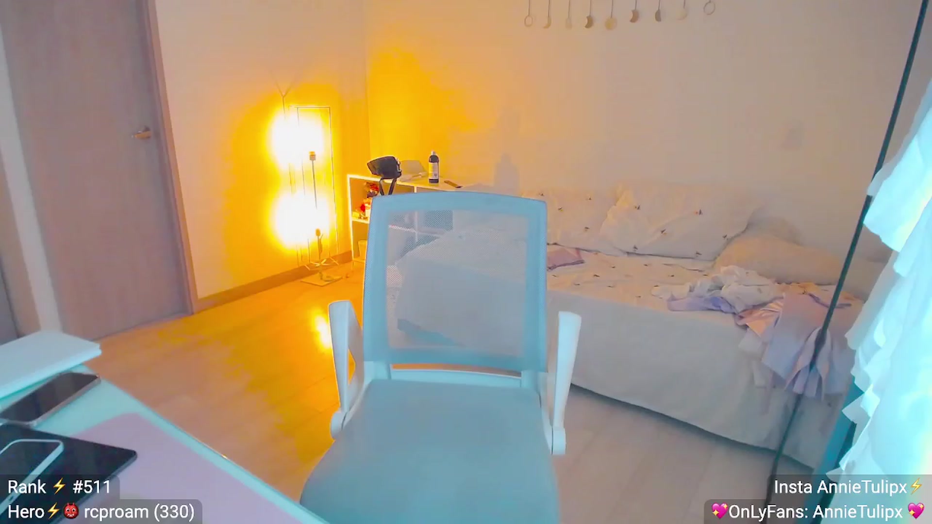 Gallery image thumbnail from Insanna's myfreecams stream on, 06/17/2023, 01:24 image 12 of 20