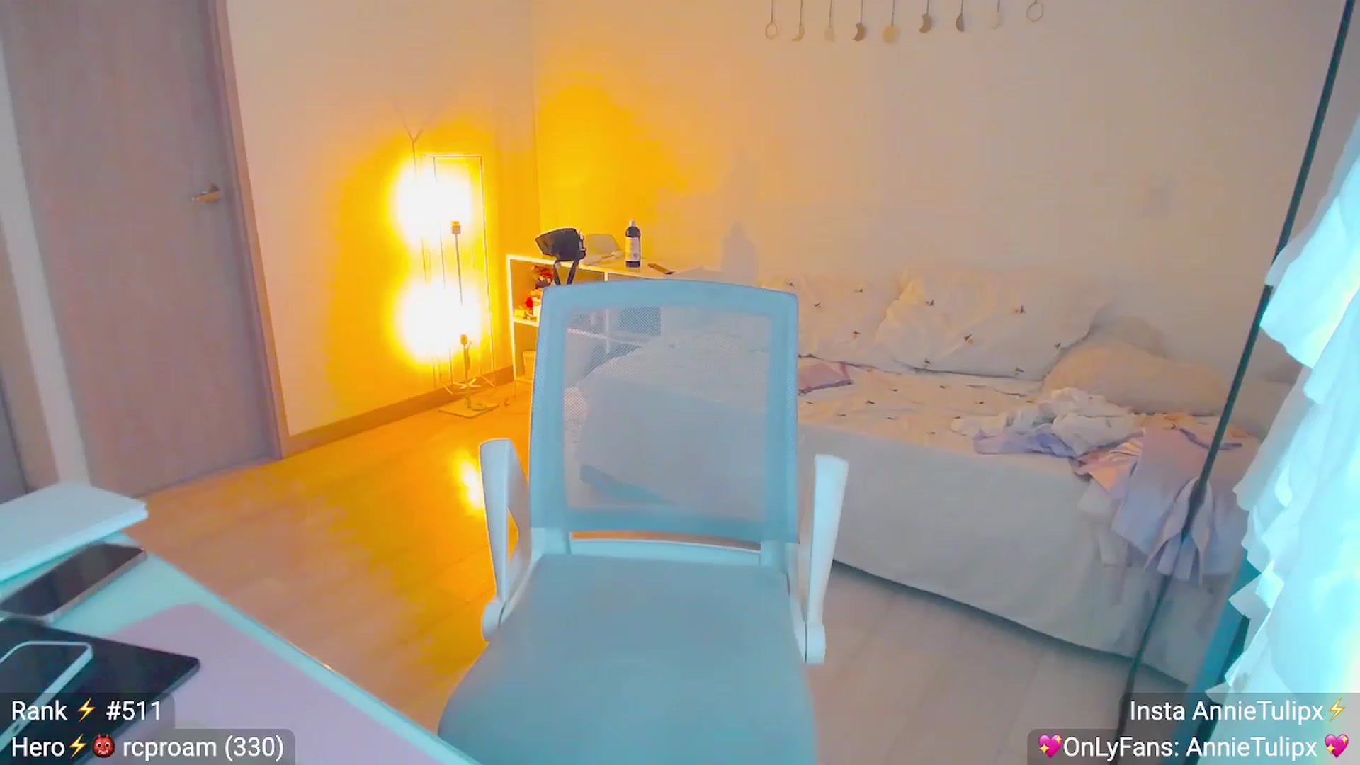 Gallery image thumbnail from Insanna's myfreecams stream on, 06/17/2023, 01:24 image 13 of 20