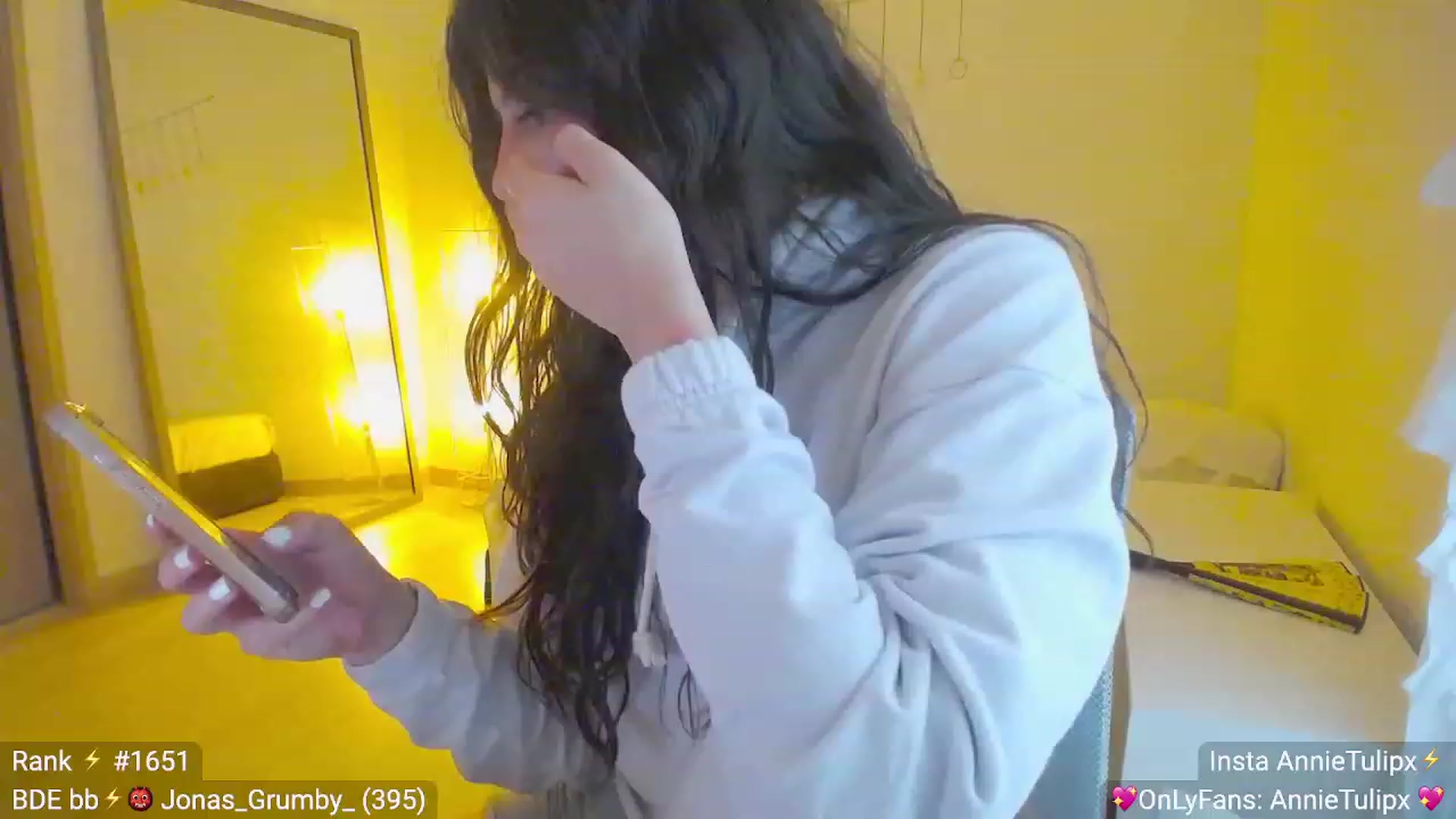 Gallery image thumbnail from Insanna's myfreecams stream on, 07/02/2023, 01:51 image 4 of 20