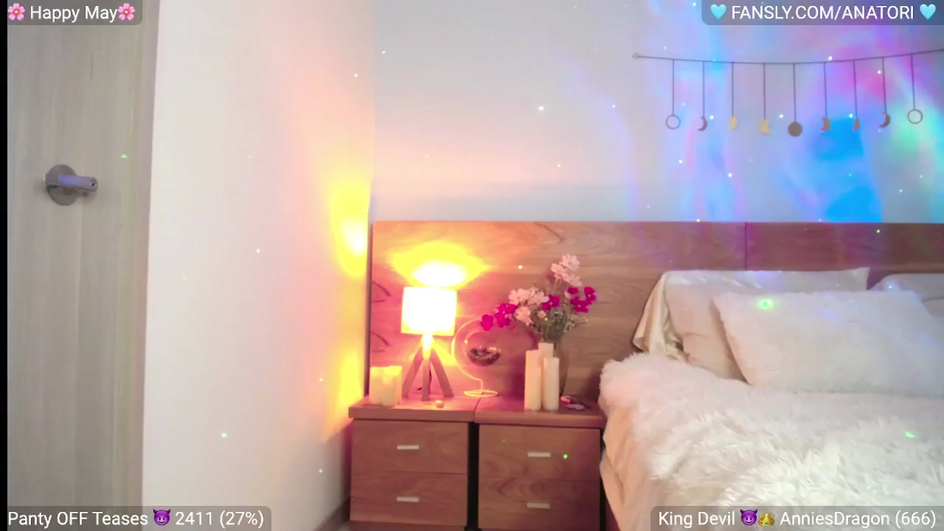 Gallery image thumbnail from Insanna's myfreecams stream on, 06/01/2024, 01:46 image 18 of 20