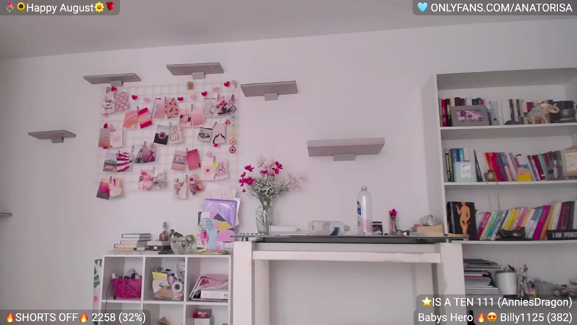 Gallery image thumbnail from Insanna's myfreecams stream on, 08/31/2024, 17:00 image 6 of 20