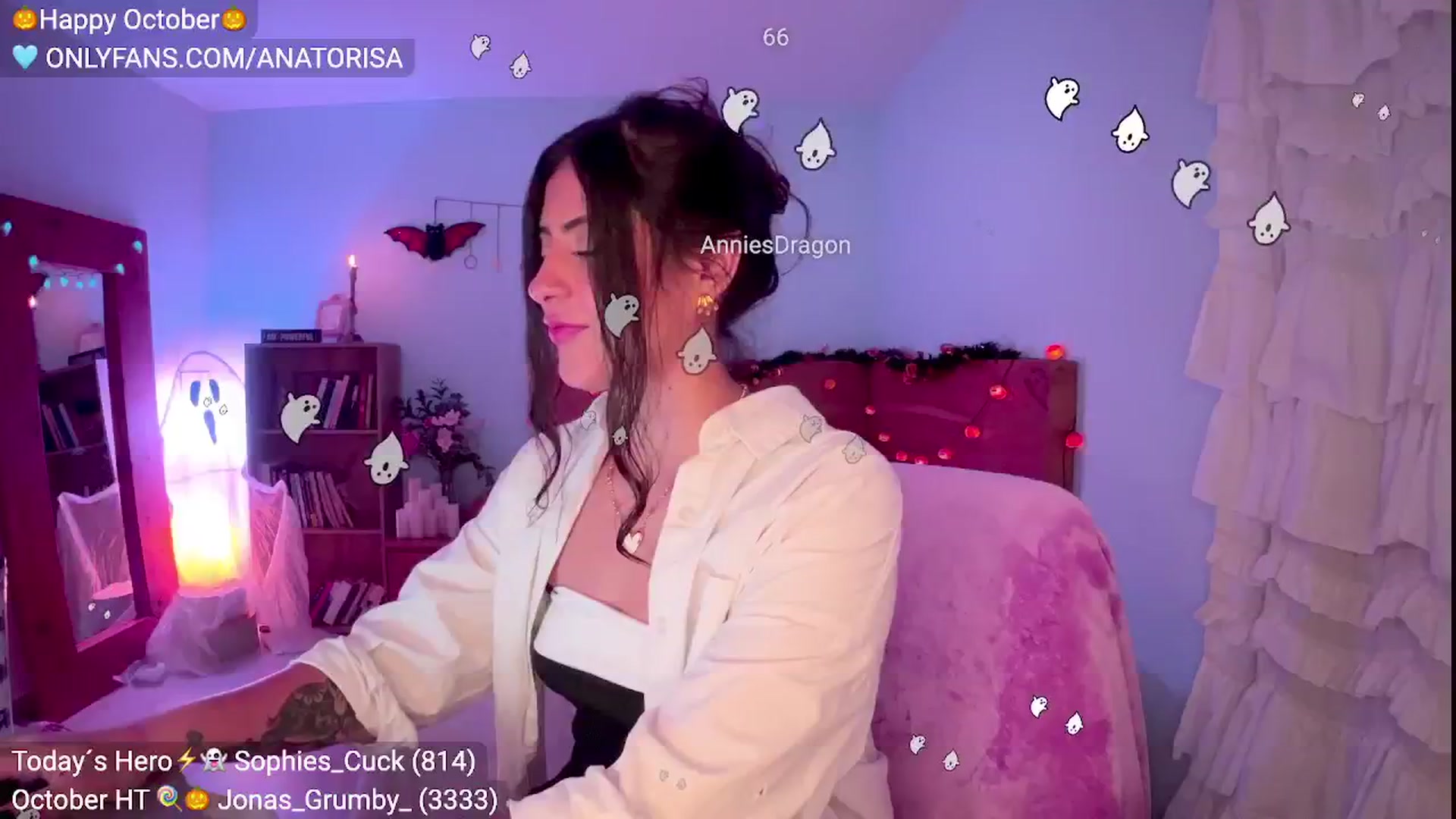 Gallery image thumbnail from Insanna's myfreecams stream on, 10/20/2024, 01:29 image 19 of 20