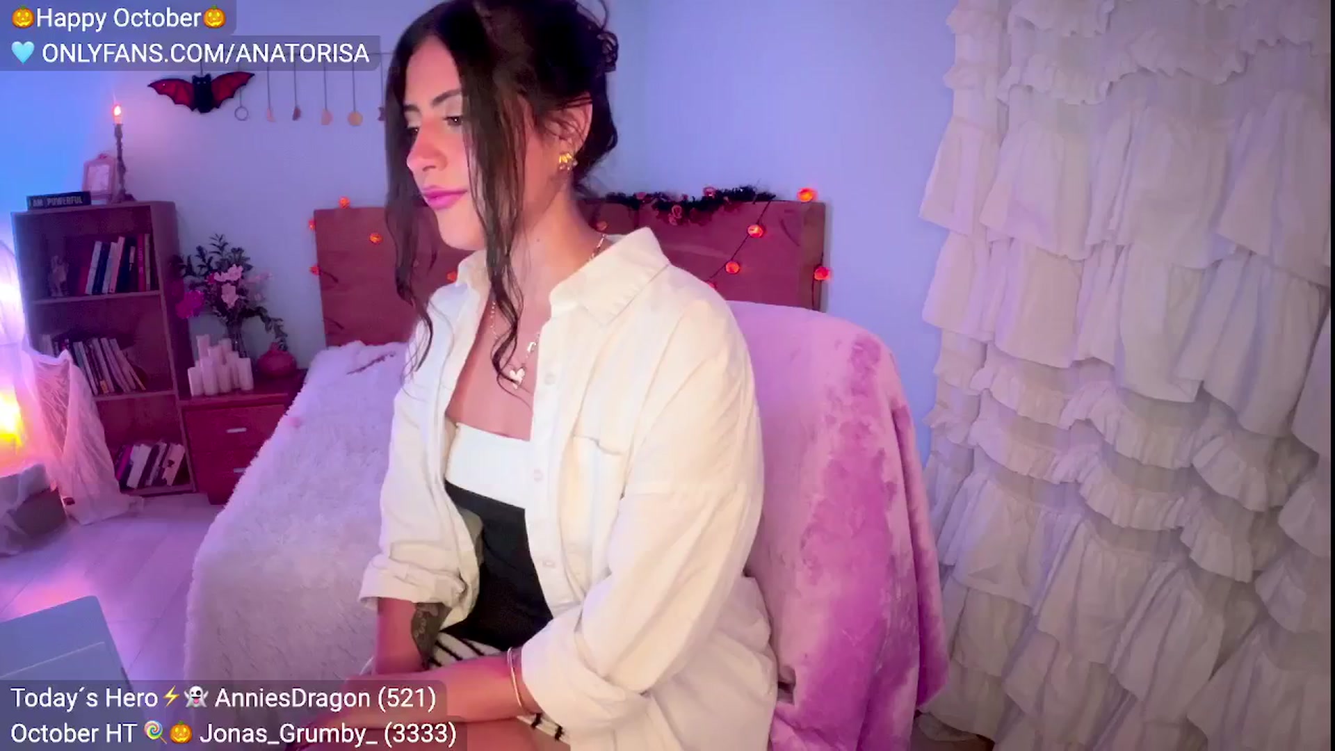 Gallery image thumbnail from Insanna's myfreecams stream on, 10/20/2024, 01:29 image 7 of 20