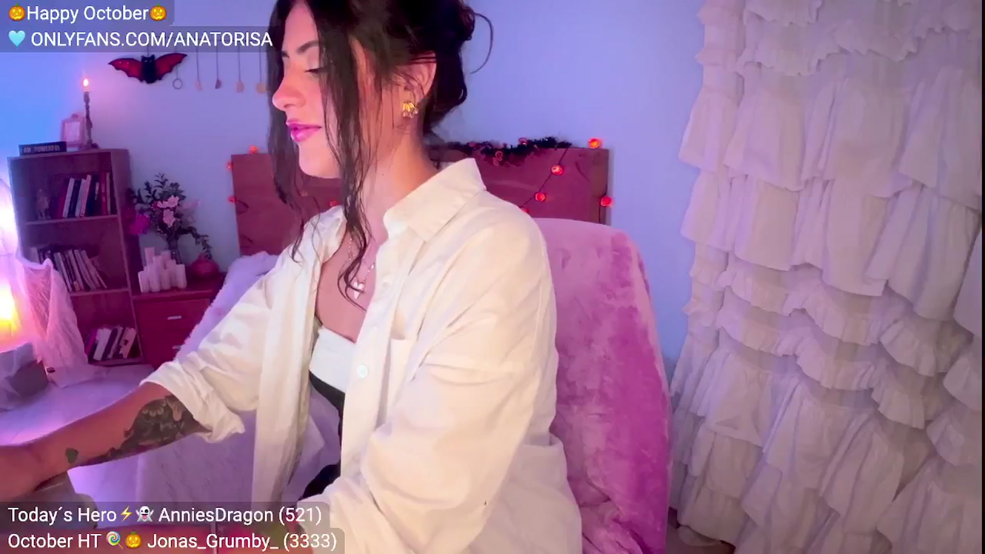 Gallery image thumbnail from Insanna's myfreecams stream on, 10/20/2024, 01:29 image 9 of 20