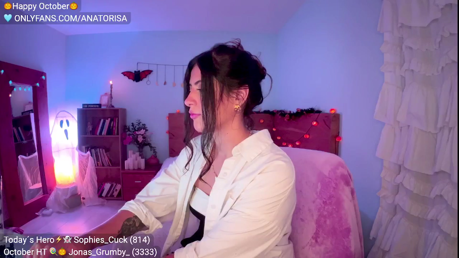 Gallery image thumbnail from Insanna's myfreecams stream on, 10/20/2024, 01:29 image 18 of 20