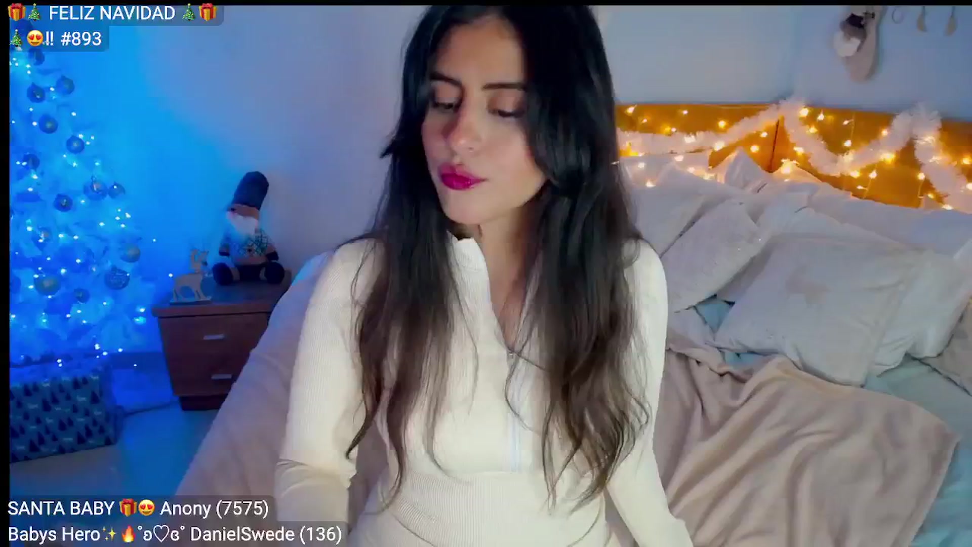 Gallery image thumbnail from Insanna's myfreecams stream on, 12/25/2024, 23:56 image 11 of 20