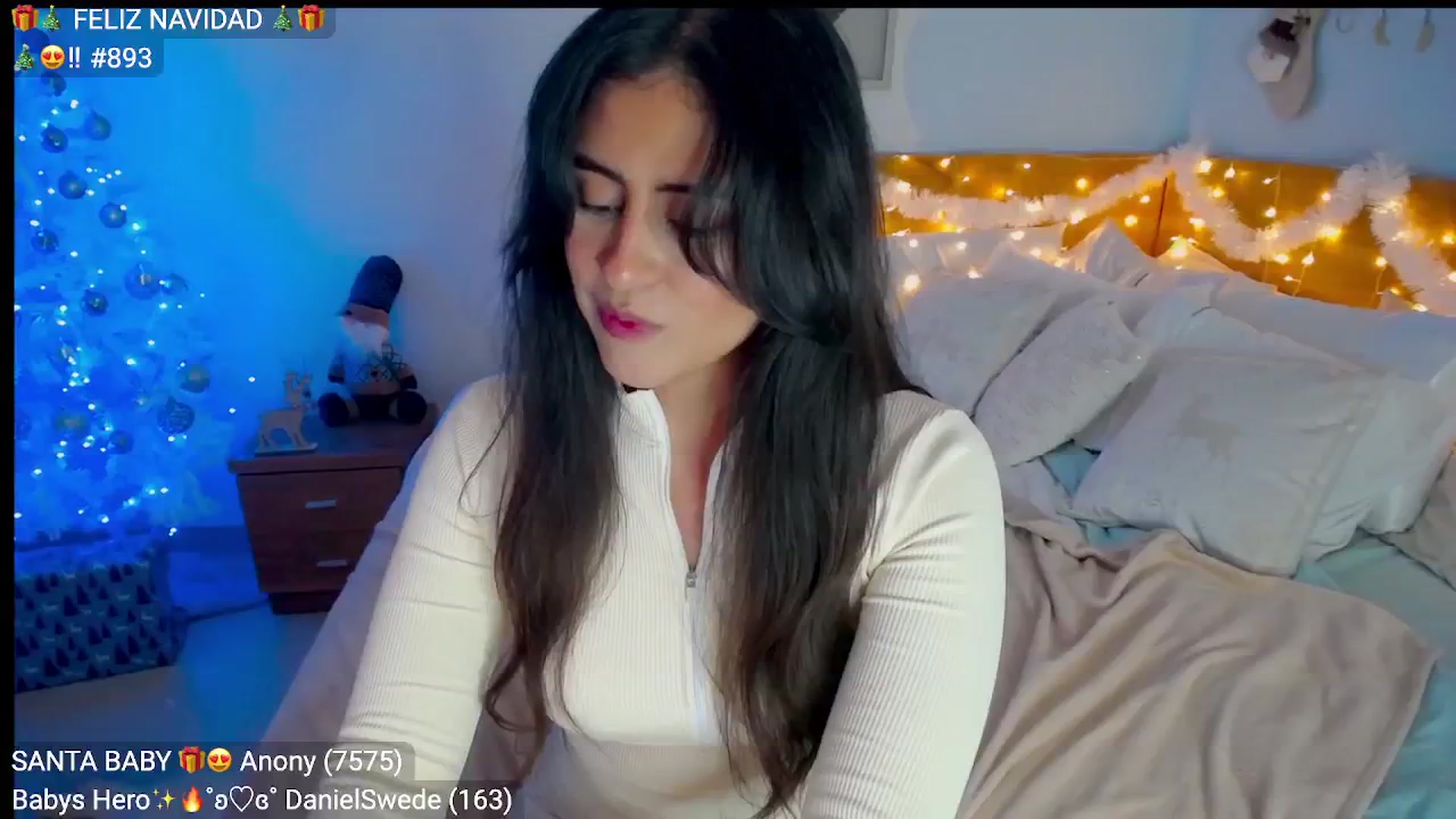 Gallery image thumbnail from Insanna's myfreecams stream on, 12/25/2024, 23:56 image 14 of 20