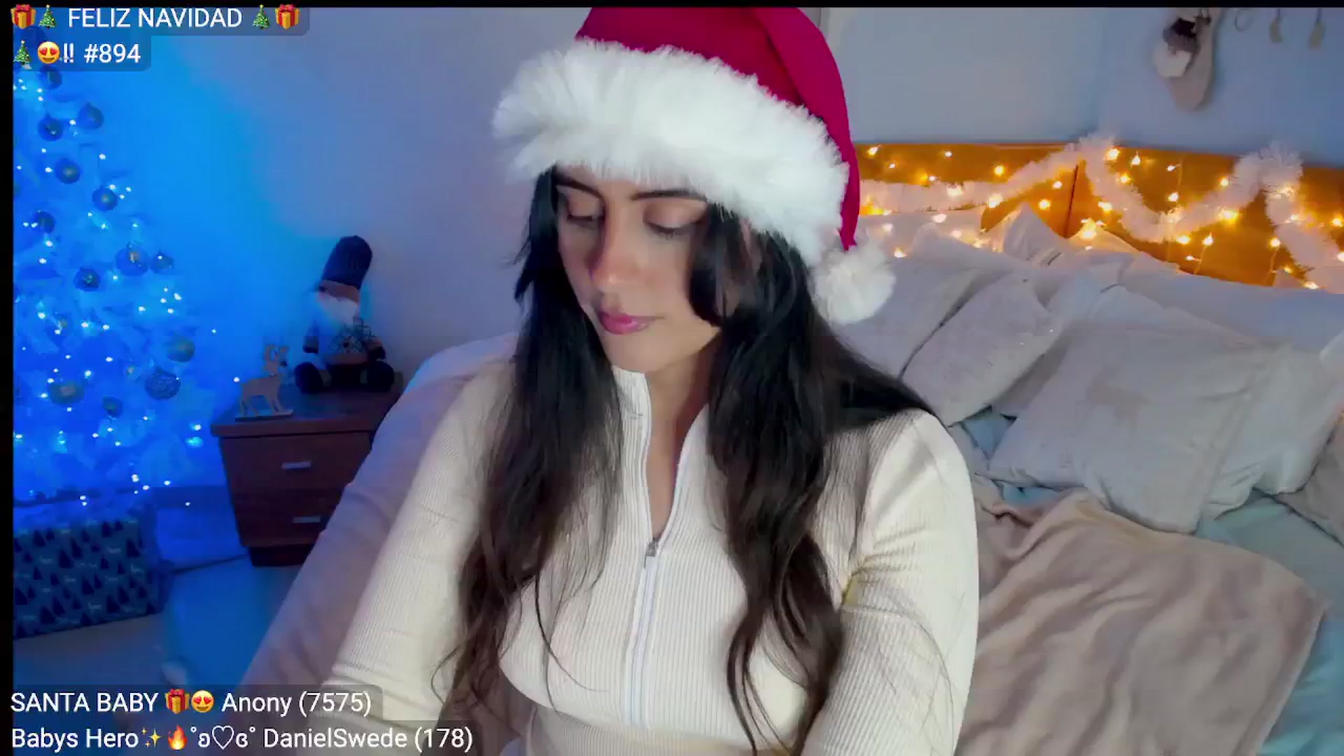 Gallery image thumbnail from Insanna's myfreecams stream on, 12/26/2024, 24:56 image 13 of 20