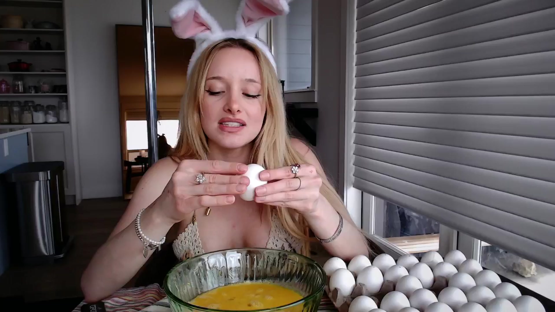 Gallery image thumbnail from Instagram's myfreecams stream on, 04/01/2026, 19:38 image 19 of 20