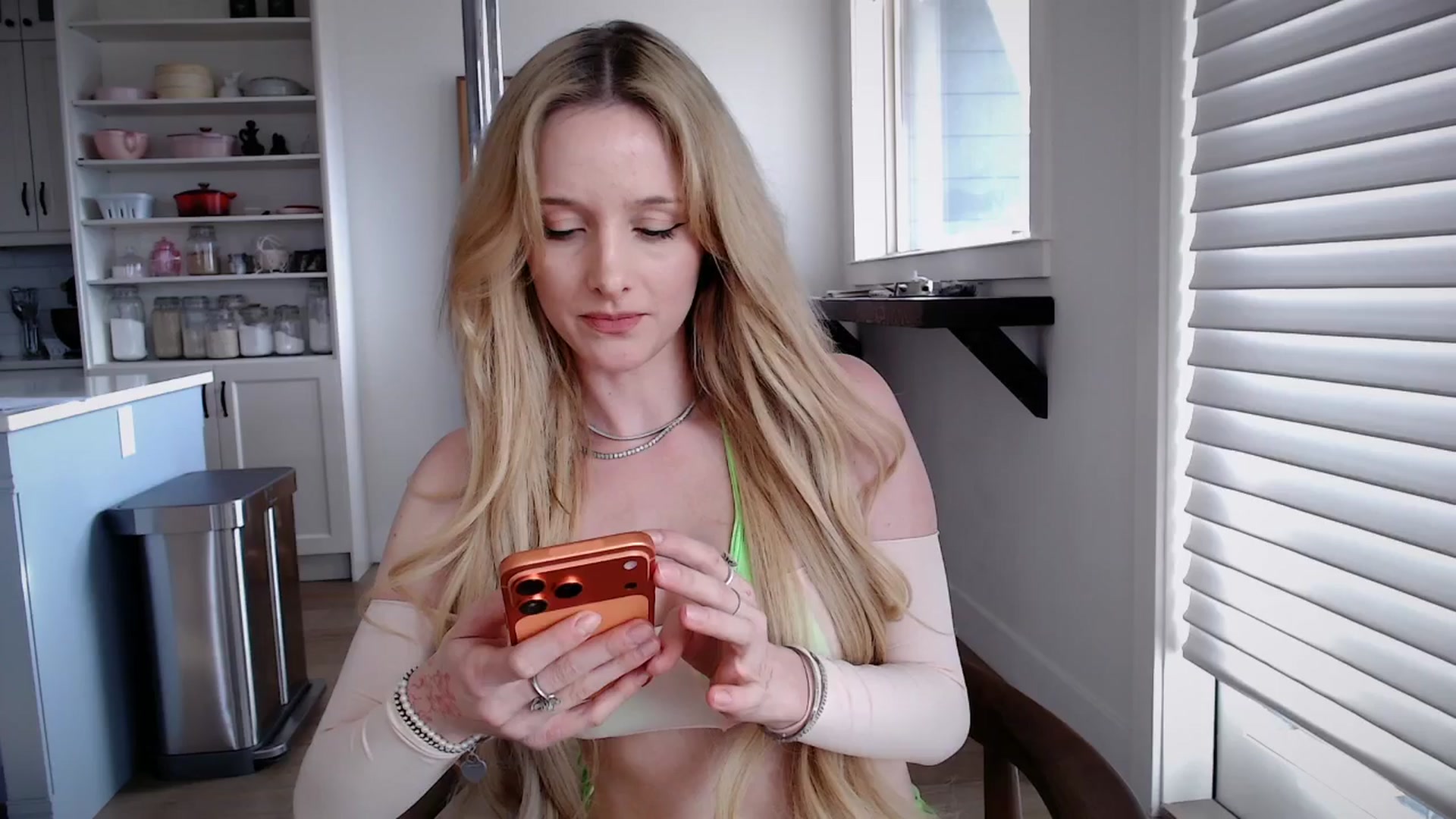 Gallery image thumbnail from Instagram's myfreecams stream on, 04/04/2026, 24:18 image 3 of 20