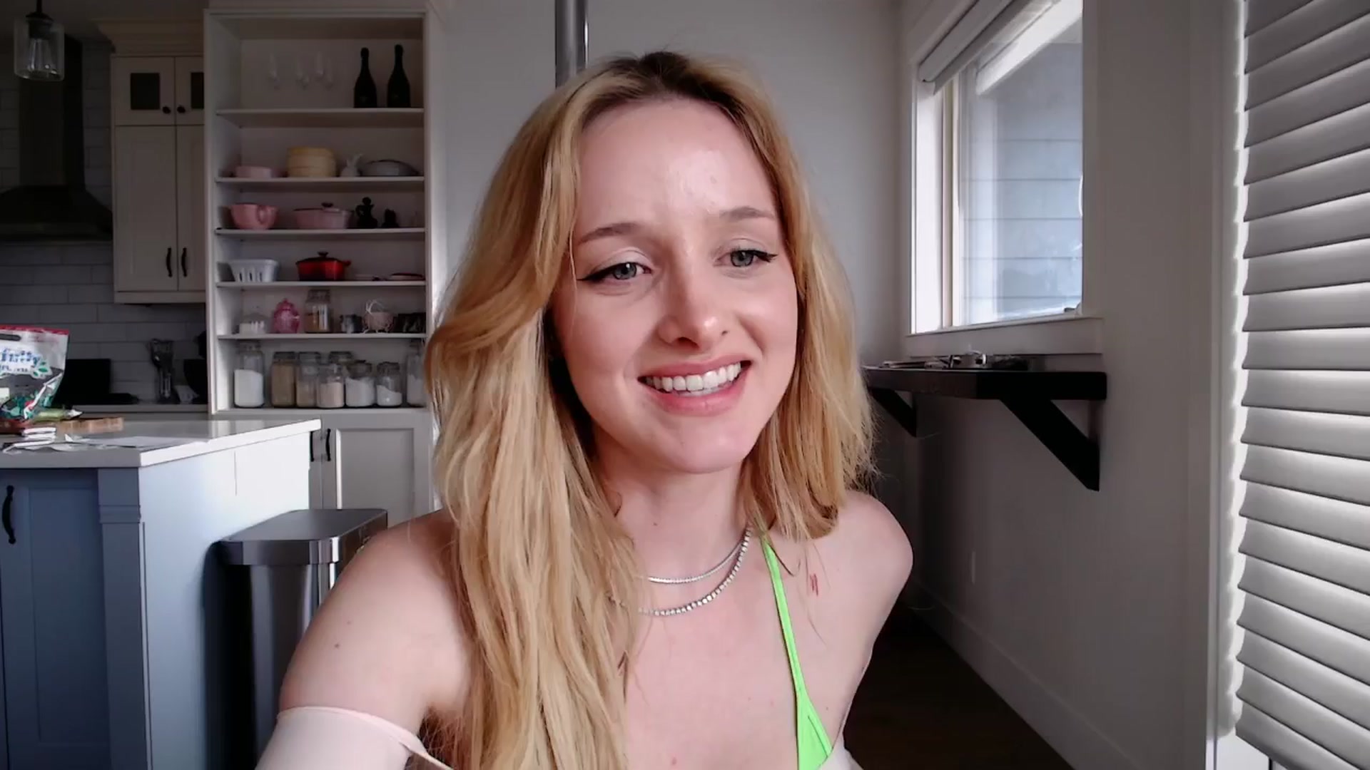 Gallery image thumbnail from Instagram's myfreecams stream on, 04/04/2026, 01:29 image 10 of 20